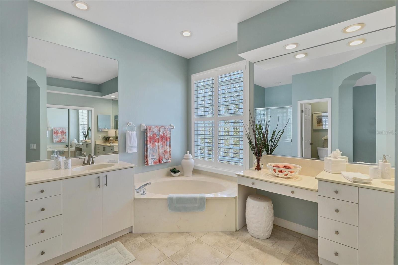 9207 13TH AVENUE CIR NW