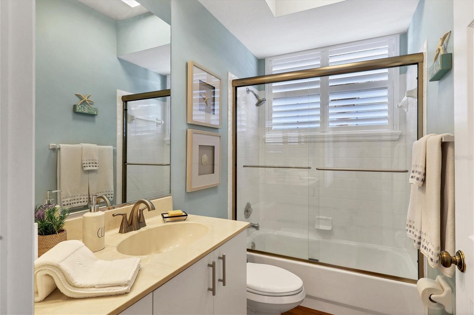 9207 13TH AVENUE CIR NW