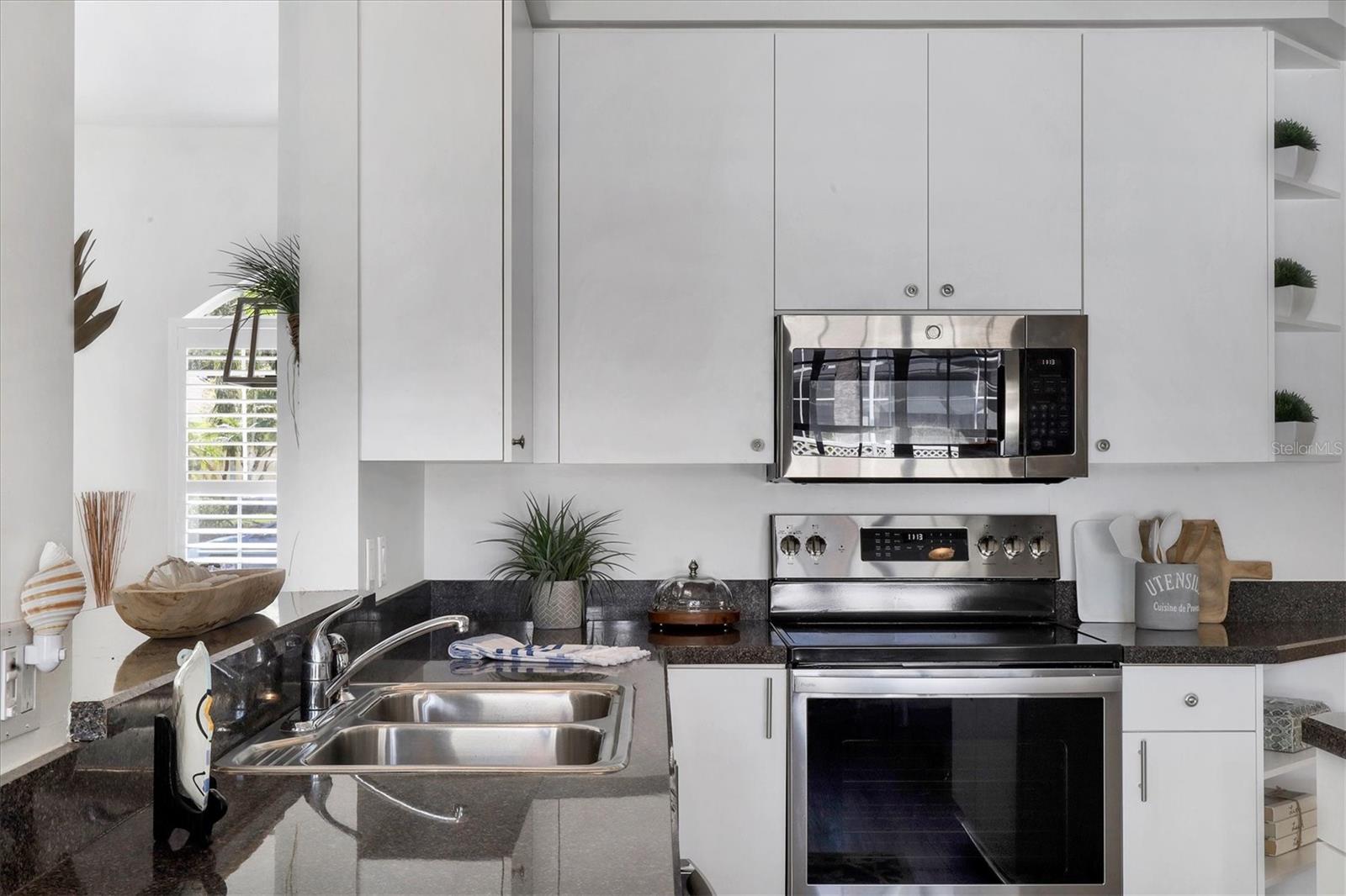 9207 13TH AVENUE CIR NW