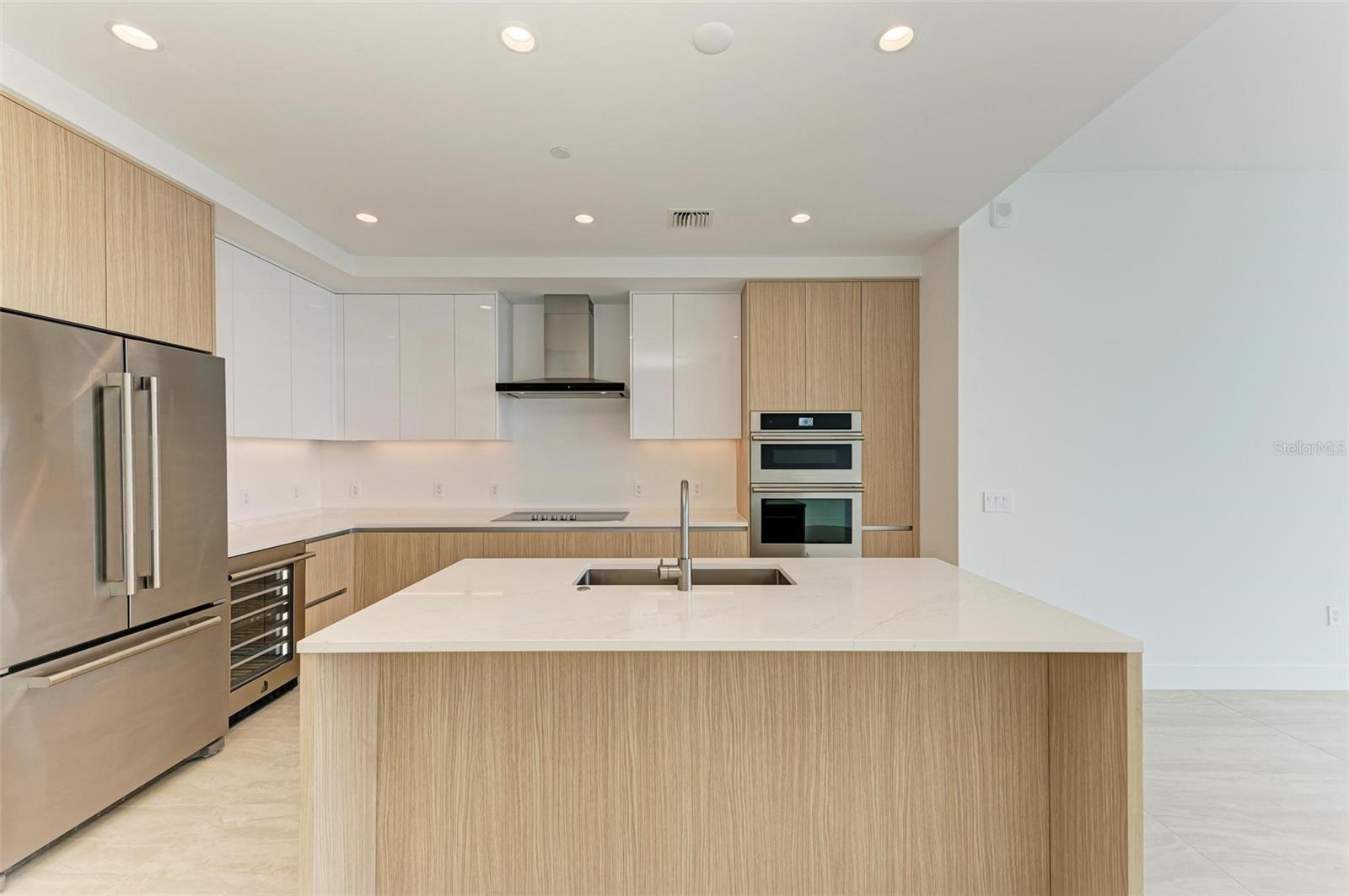 301 QUAY COMMONS #1508