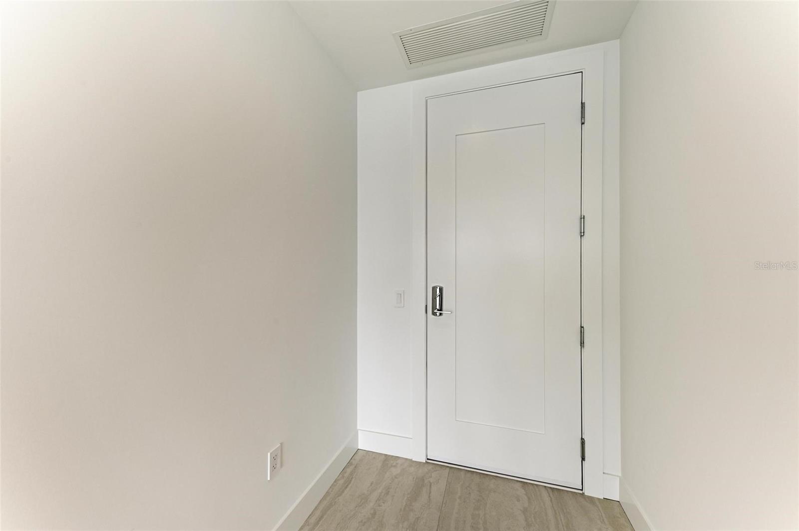 301 QUAY COMMONS #1508