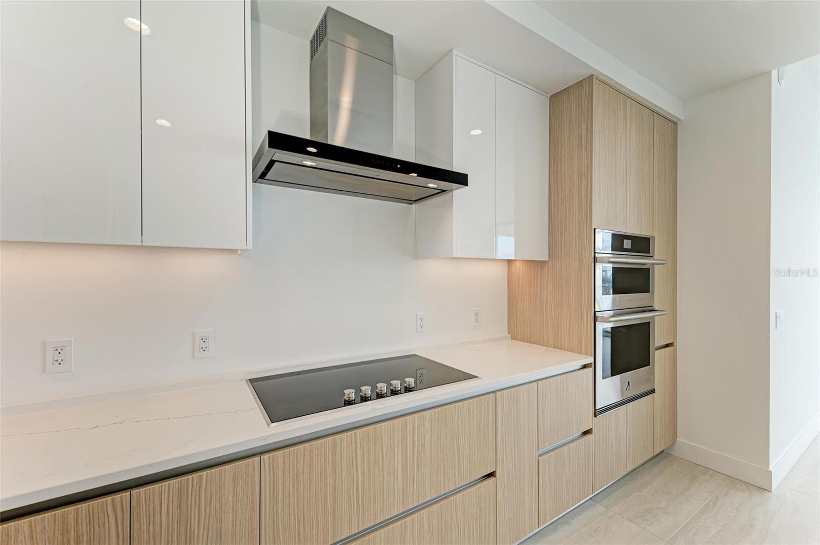 301 QUAY COMMONS #1508