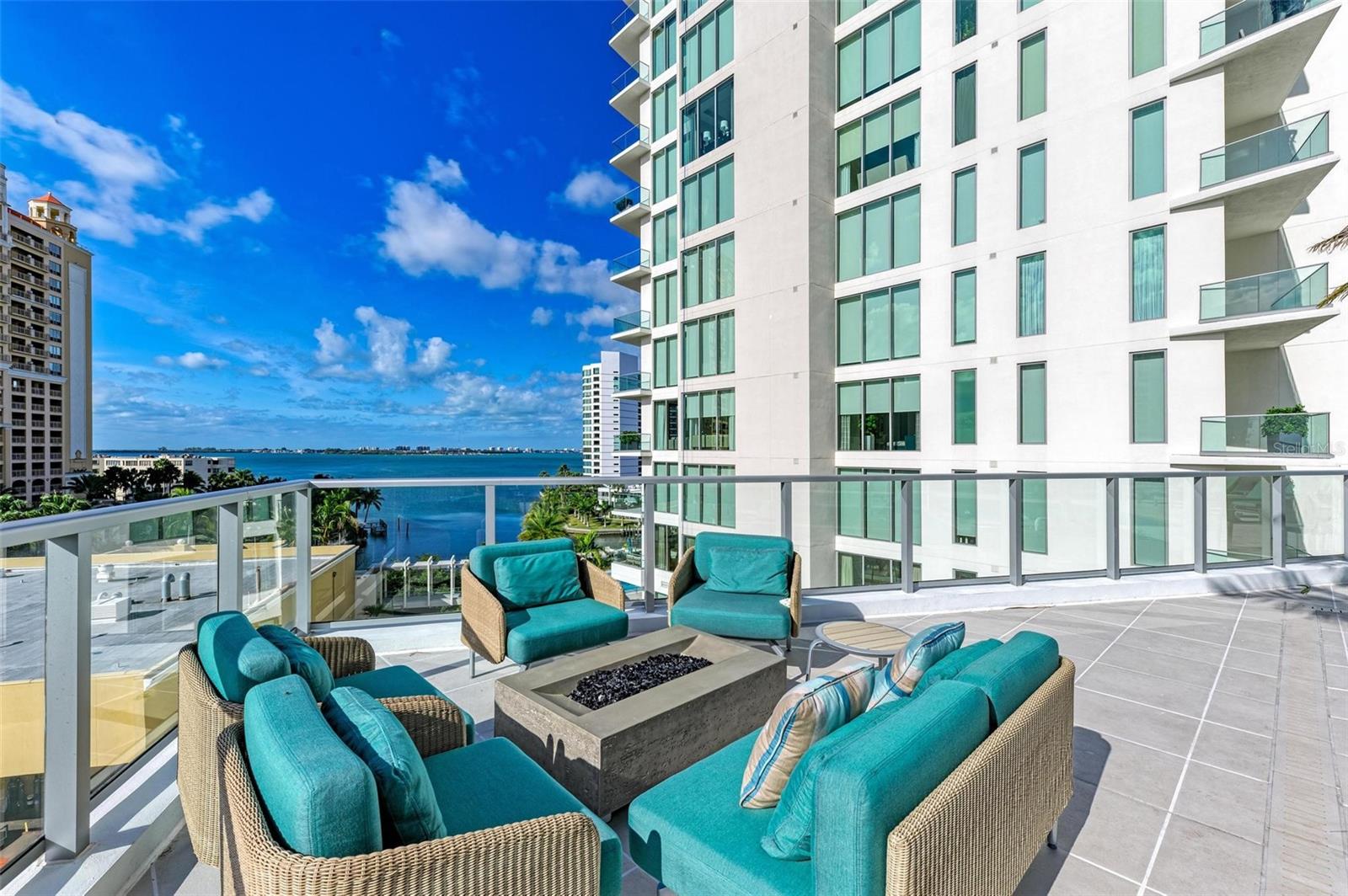 301 QUAY COMMONS #1508