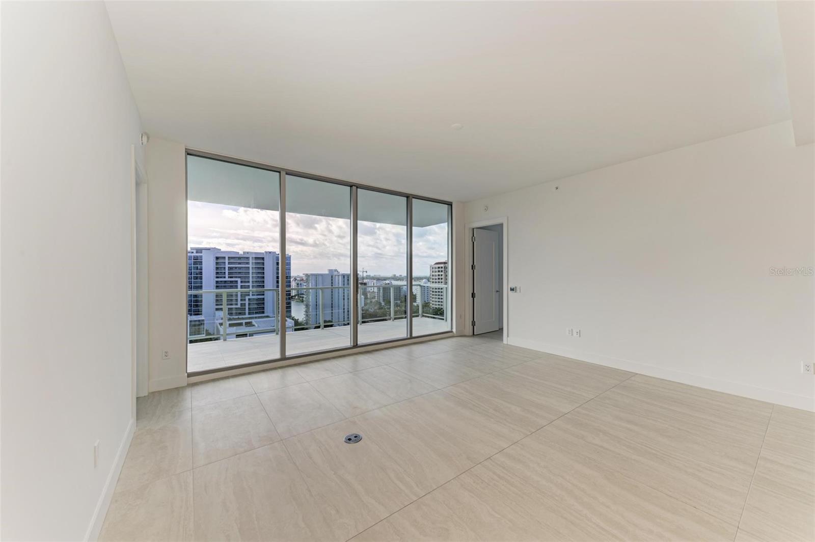 301 QUAY COMMONS #1508