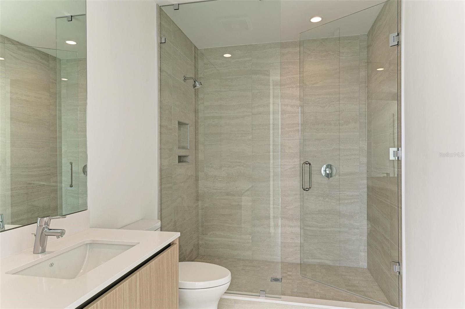 301 QUAY COMMONS #1508