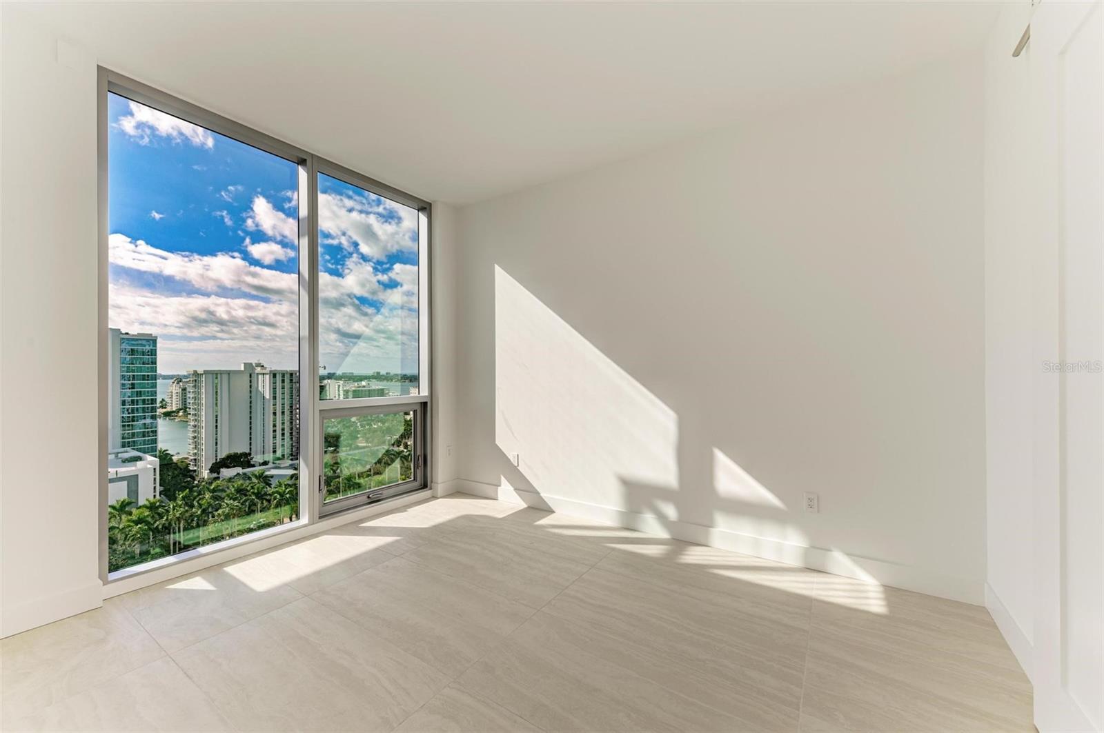 301 QUAY COMMONS #1508