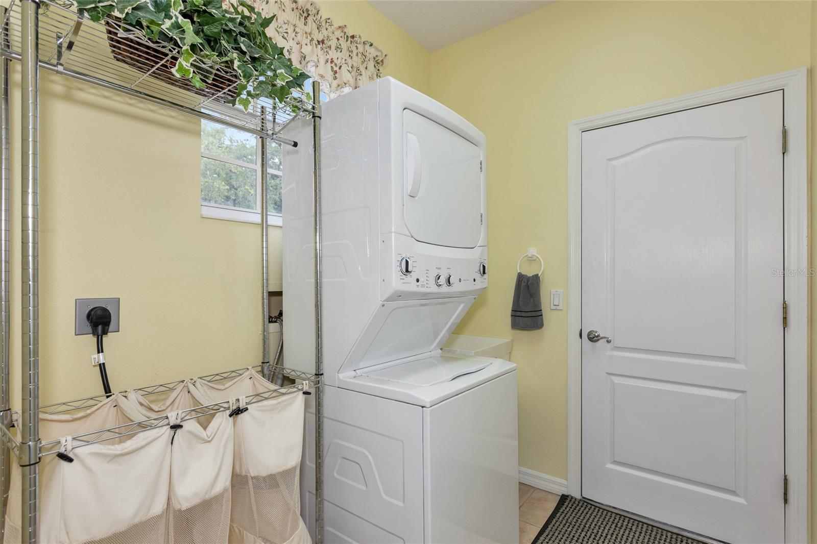 7135 46TH AVENUE CIR E