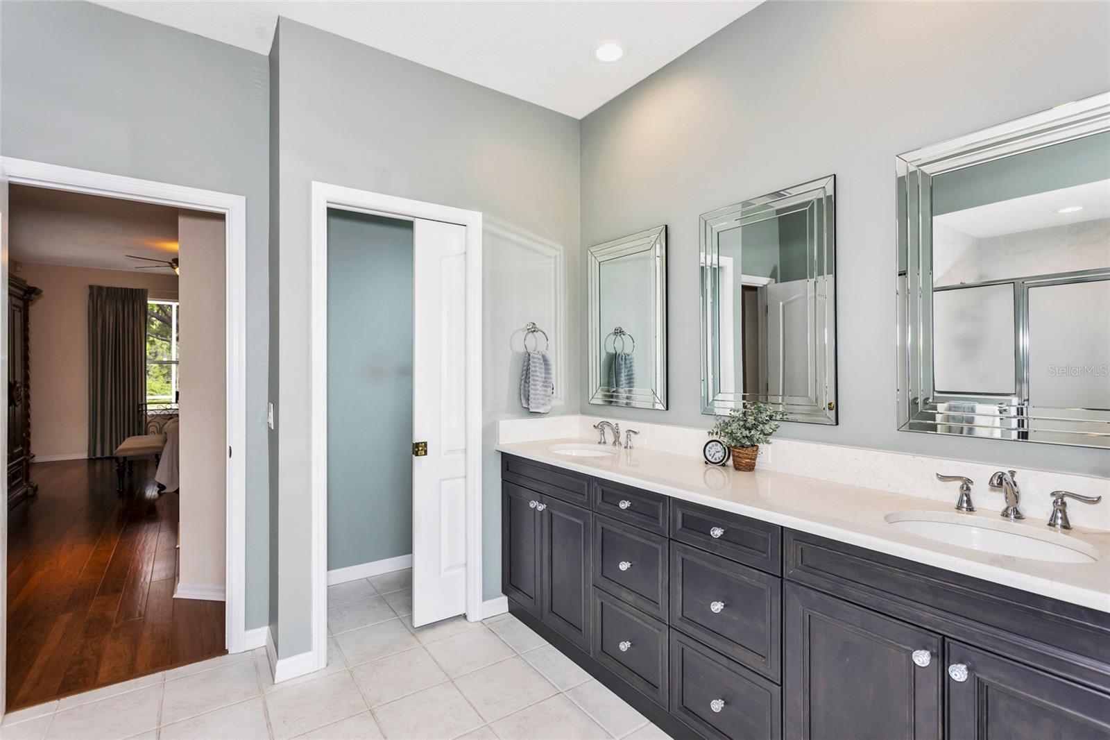 7135 46TH AVENUE CIR E