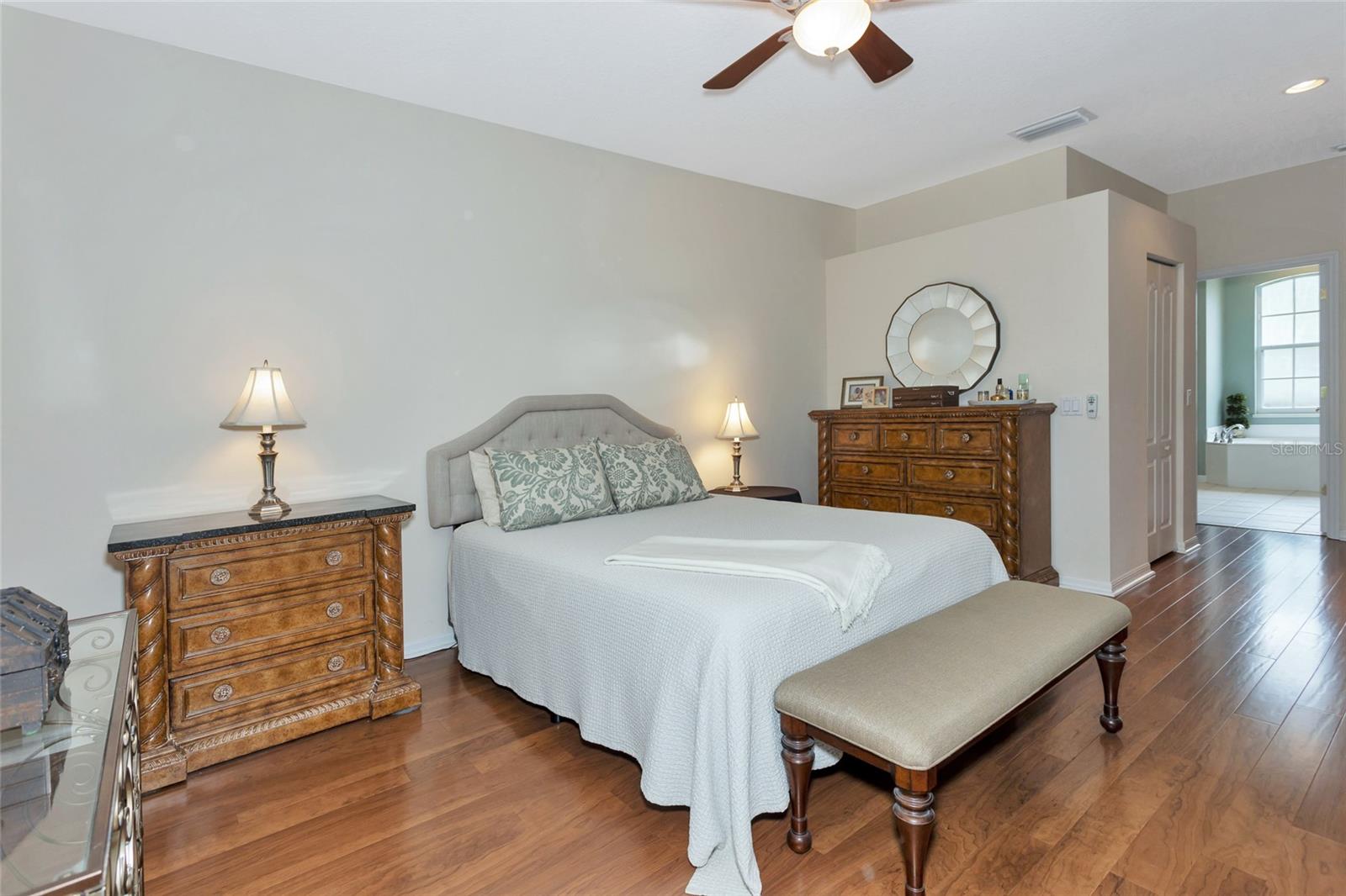 7135 46TH AVENUE CIR E