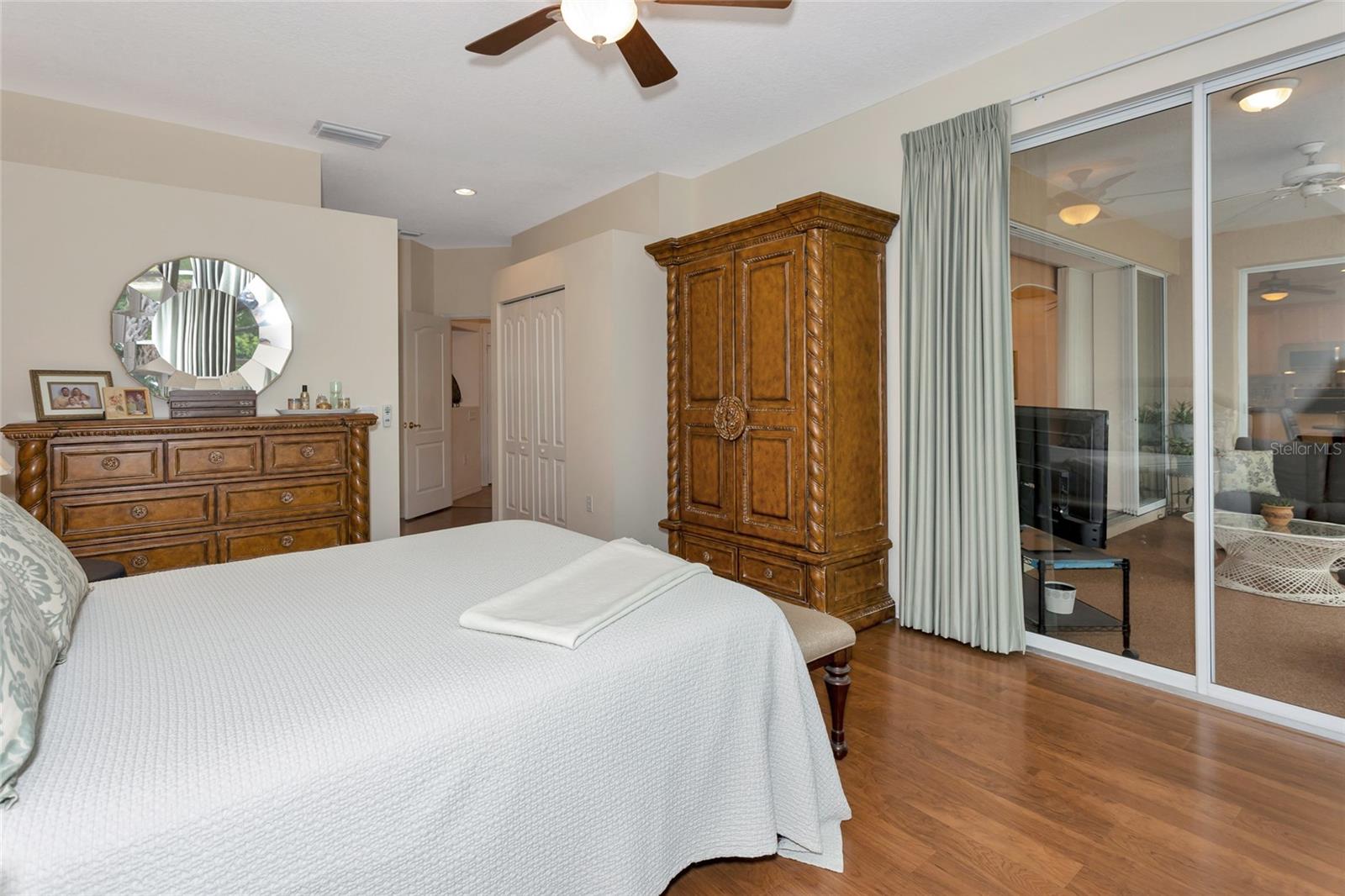 7135 46TH AVENUE CIR E