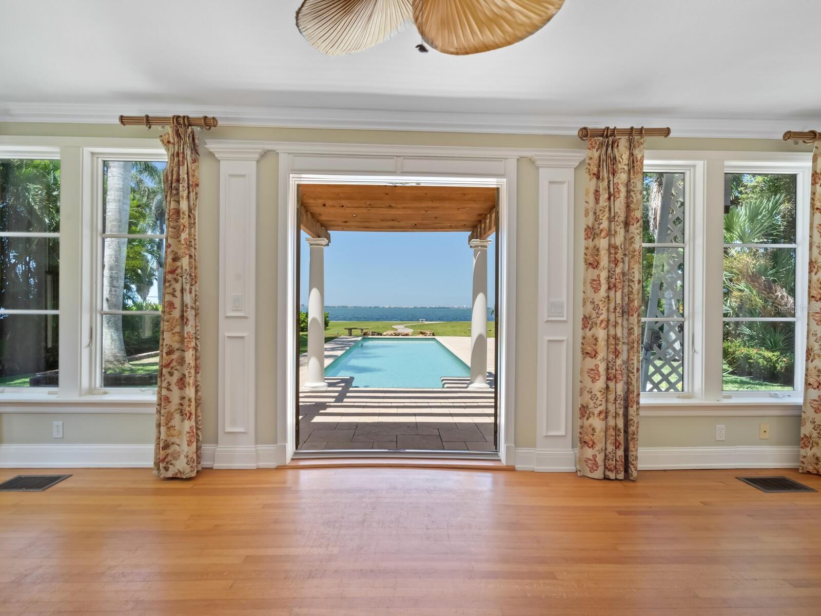 4521 BAY SHORE RD
