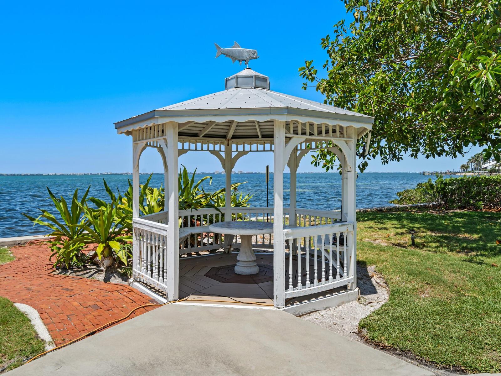 4521 BAY SHORE RD