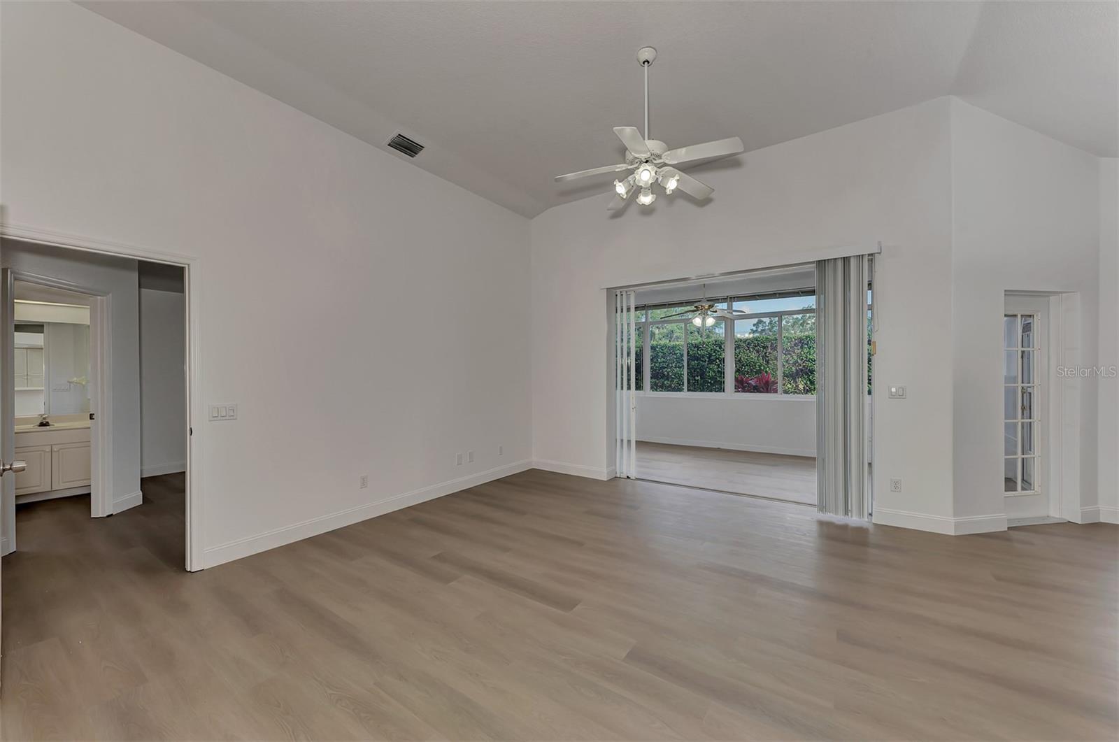 4580 DEER TRAIL BLVD