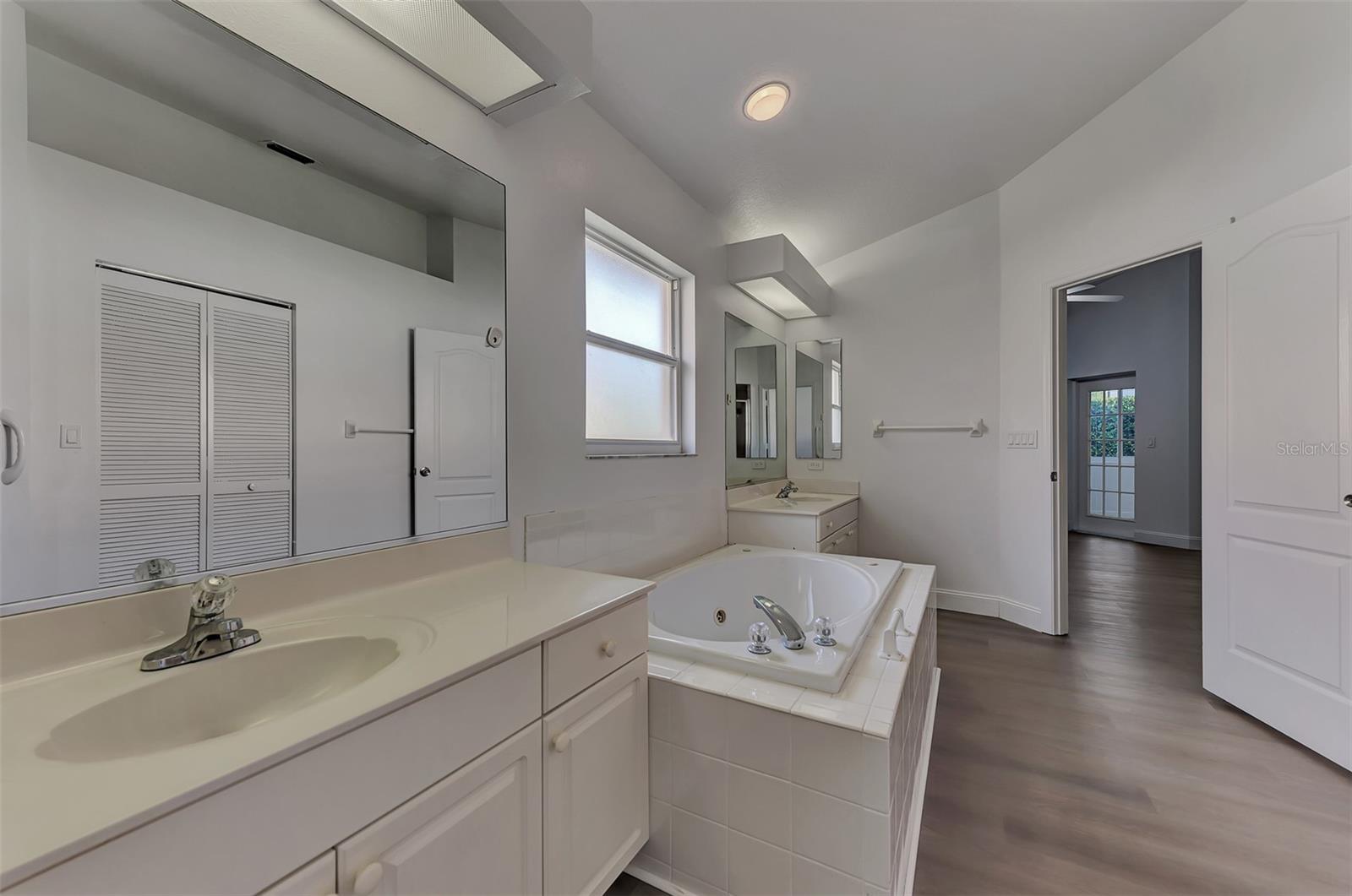 4580 DEER TRAIL BLVD