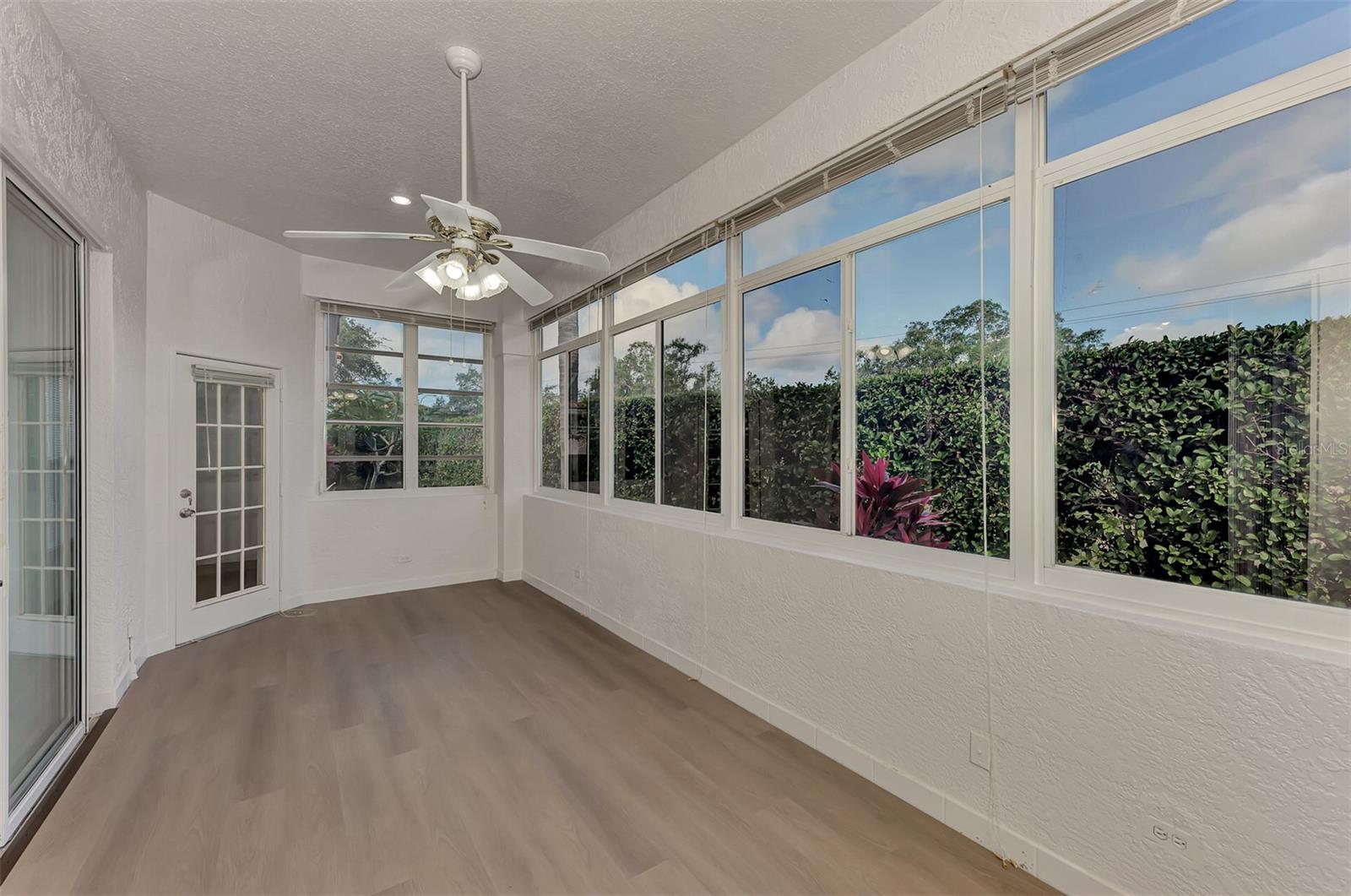 4580 DEER TRAIL BLVD