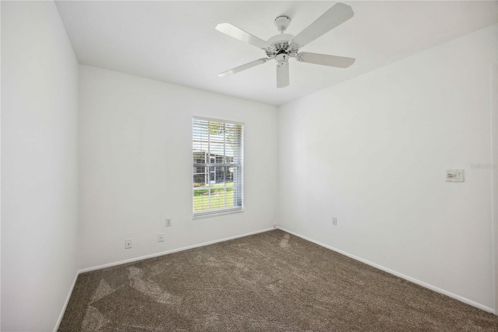 4553 HAMLETS GROVE DR