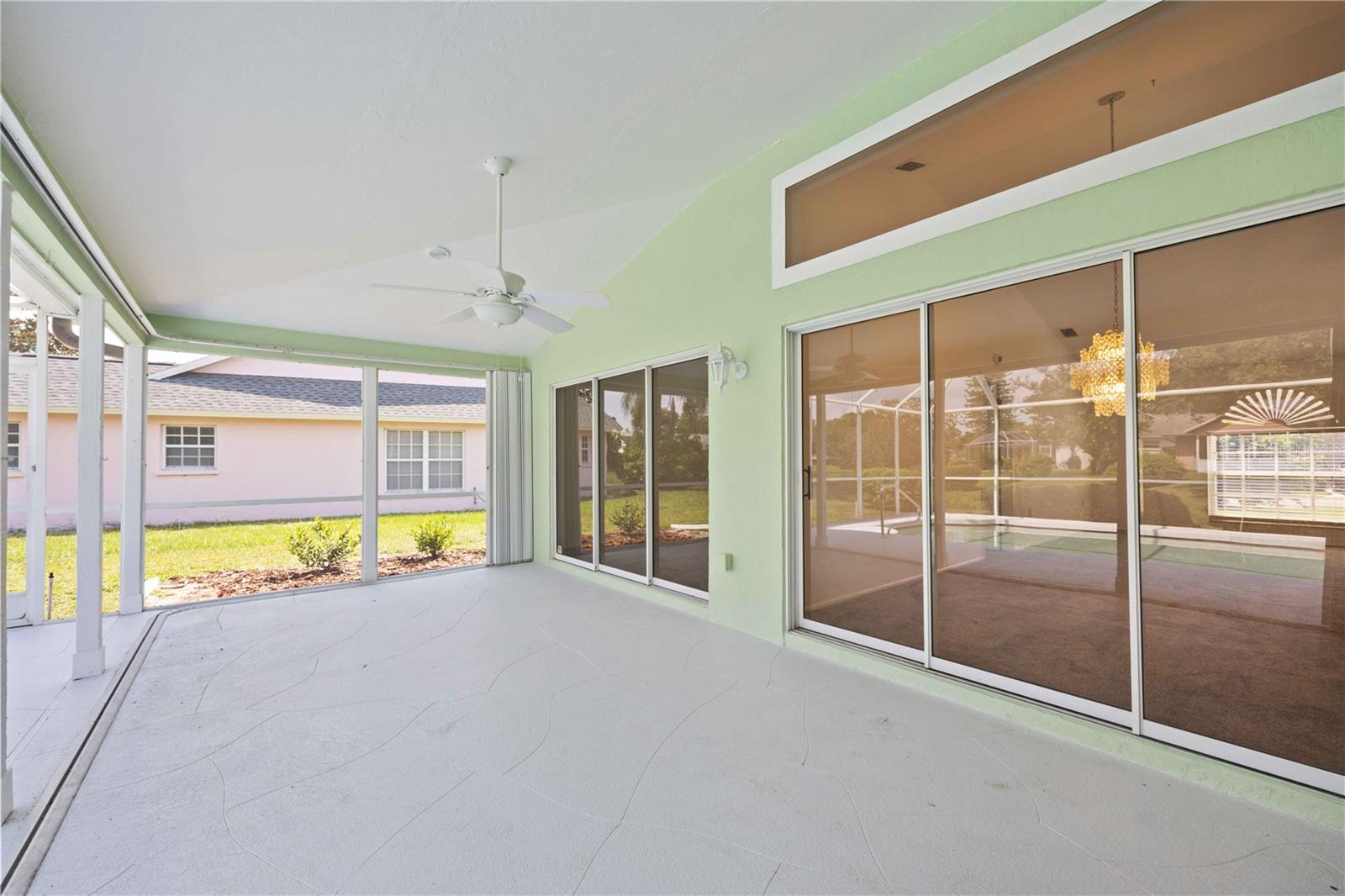 4553 HAMLETS GROVE DR