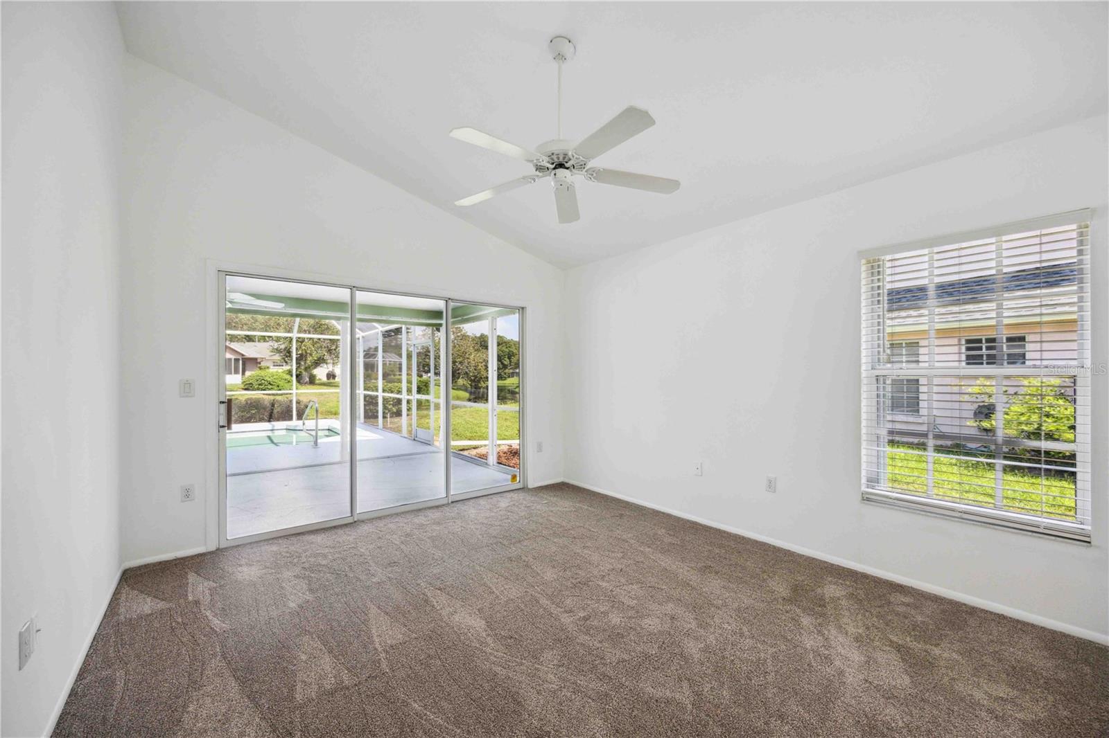 4553 HAMLETS GROVE DR