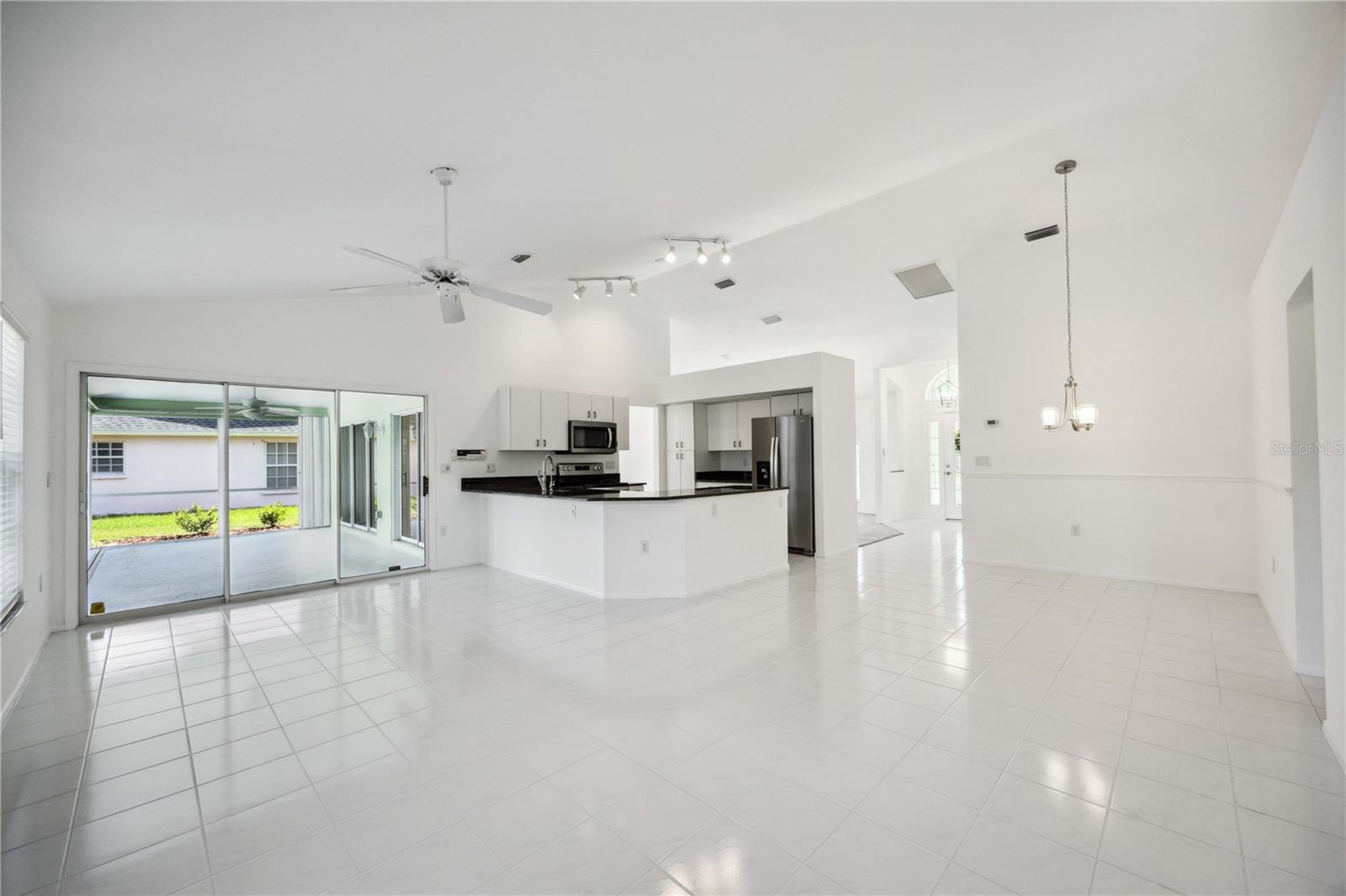 4553 HAMLETS GROVE DR