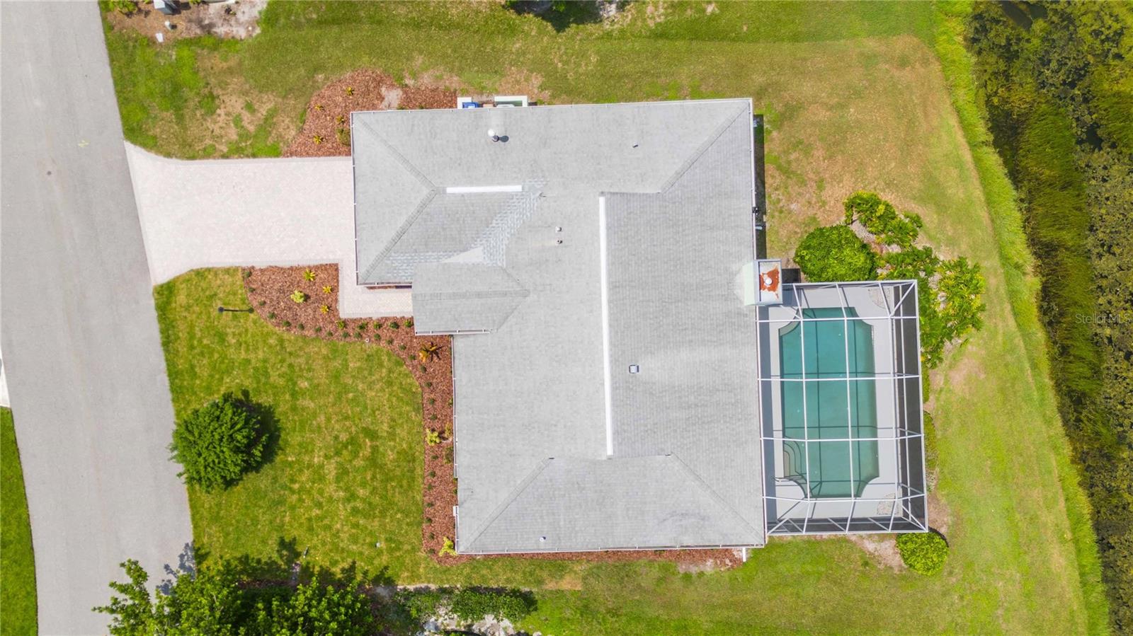 4553 HAMLETS GROVE DR