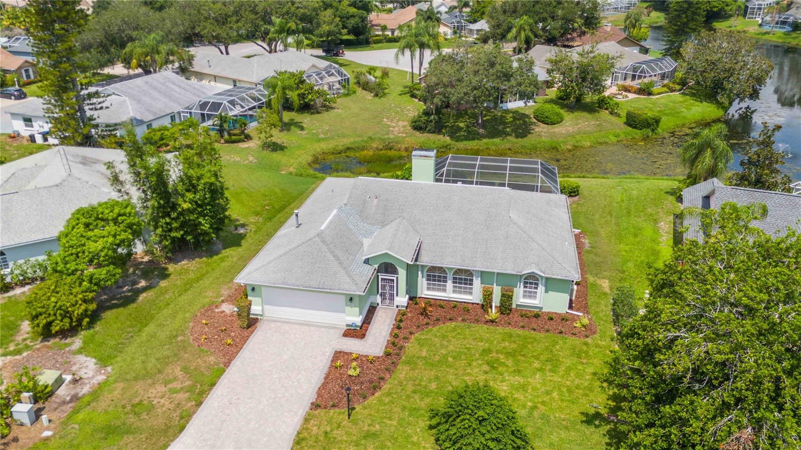 4553 HAMLETS GROVE DR