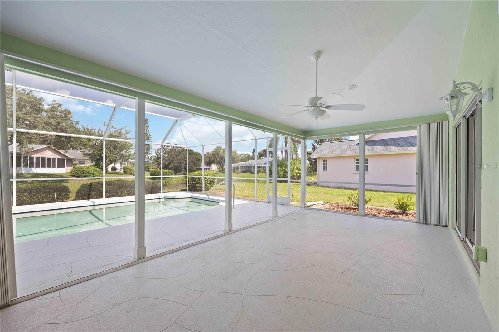 4553 HAMLETS GROVE DR