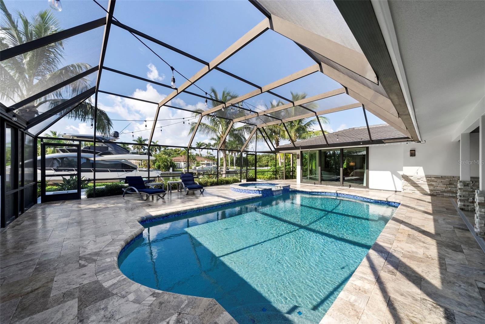 382 BOB WHITE DR