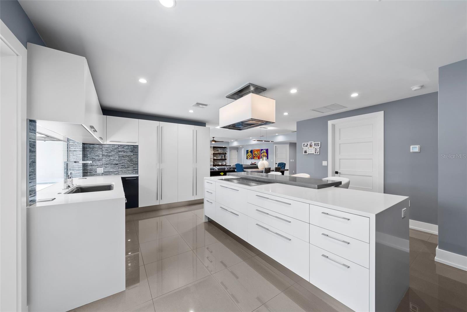 382 BOB WHITE DR