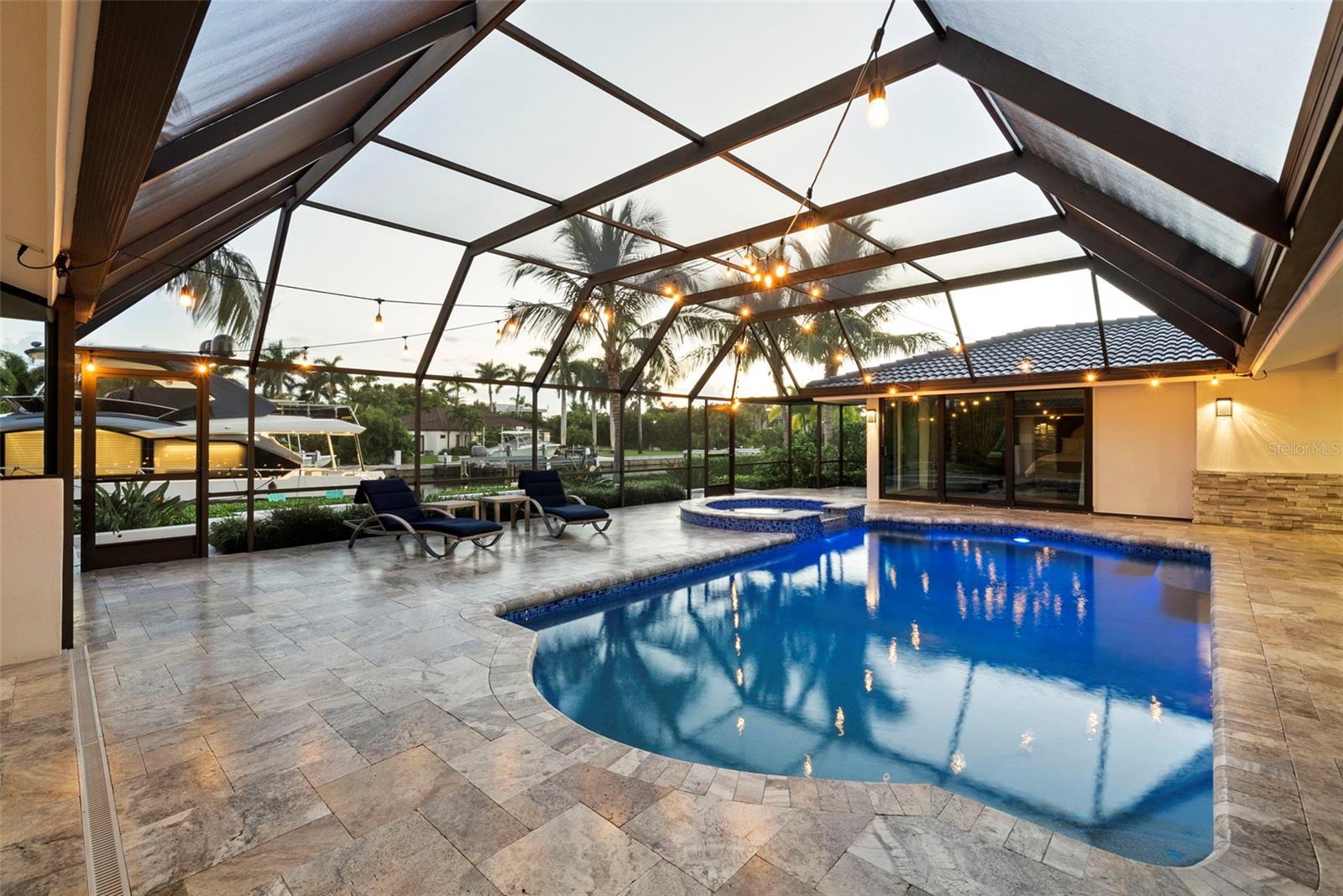 382 BOB WHITE DR