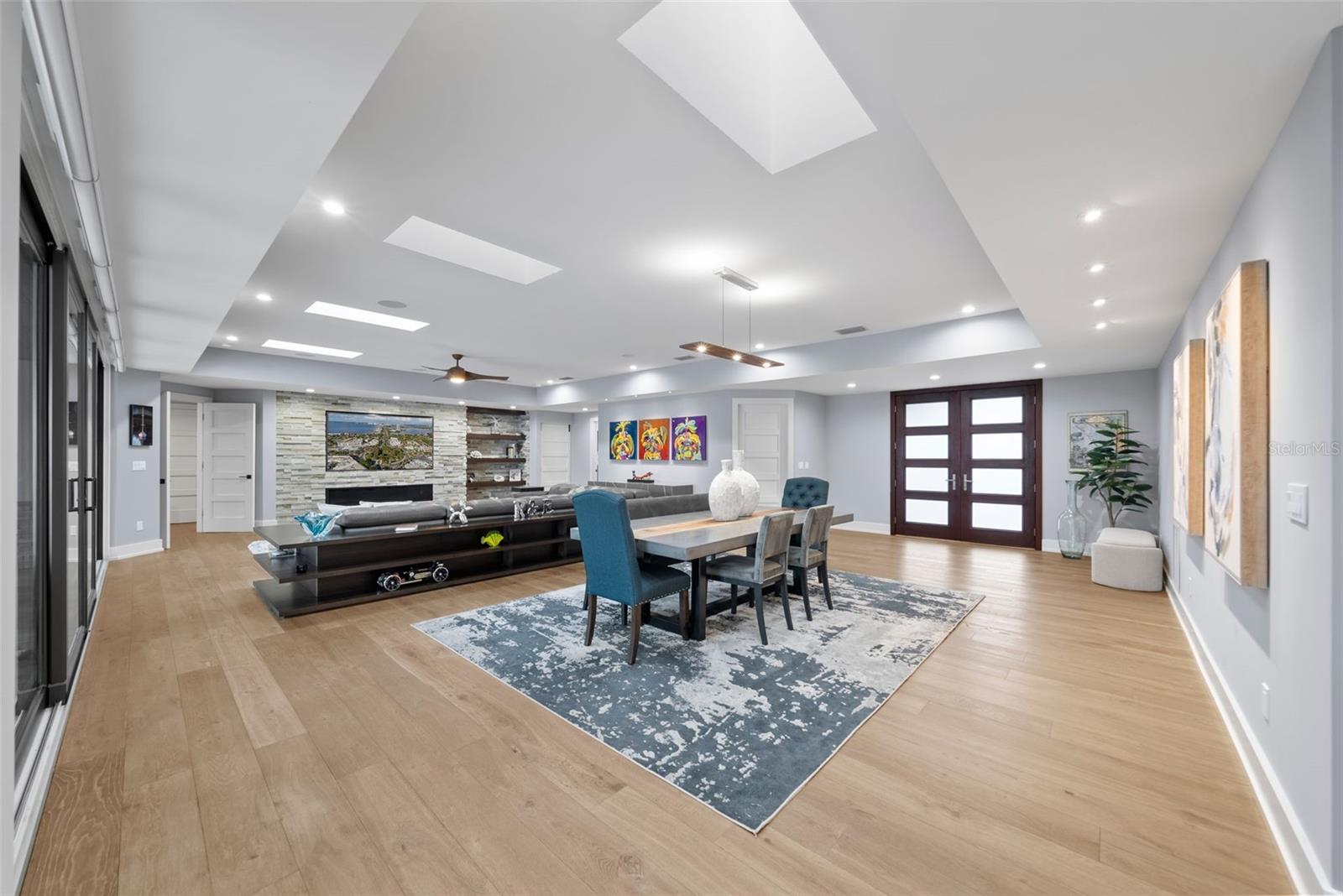 382 BOB WHITE DR