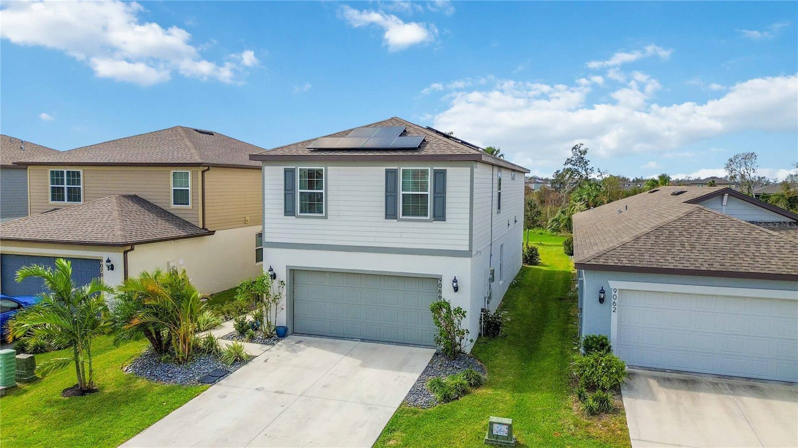 9066 ROYAL RIVER CIR