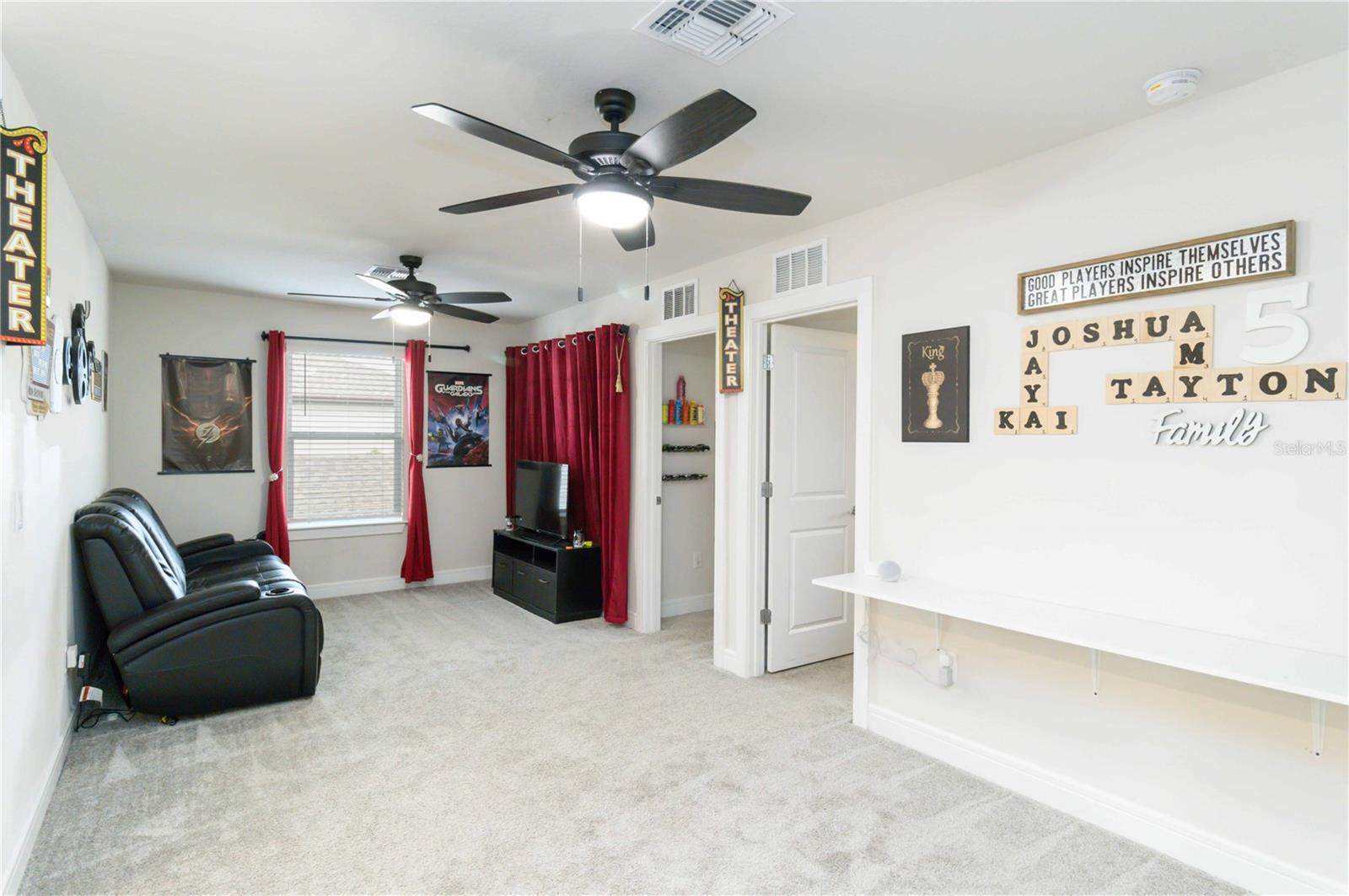 9066 ROYAL RIVER CIR