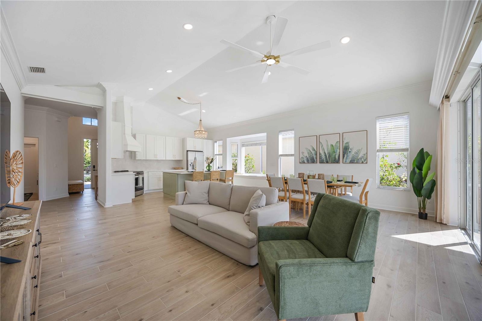 11124 SANCTUARY DR
