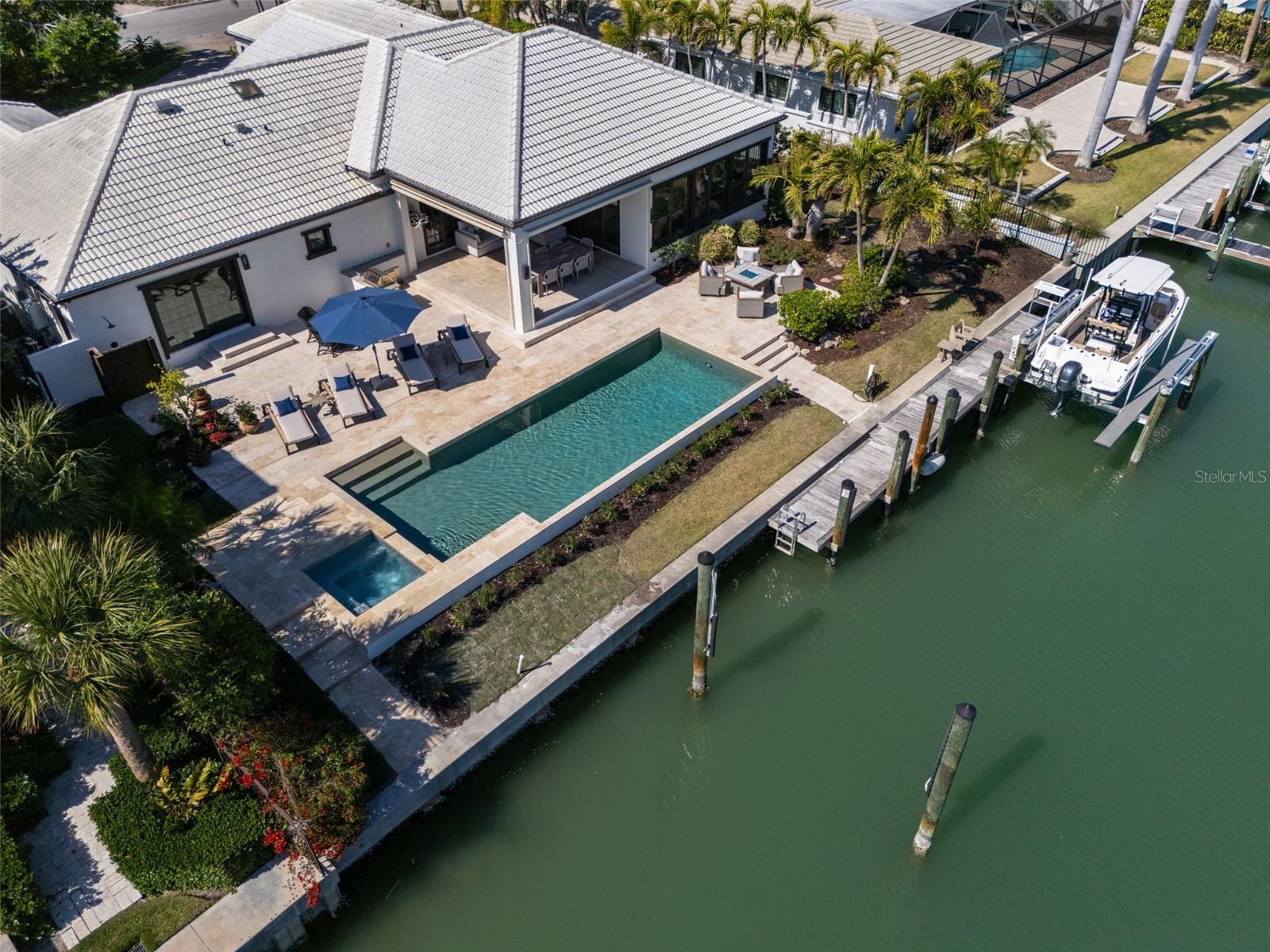 355 W ROYAL FLAMINGO DR