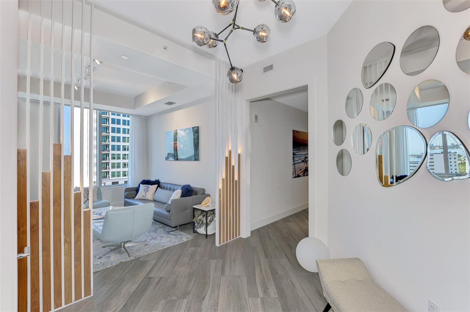 111 S PINEAPPLE AVE #915