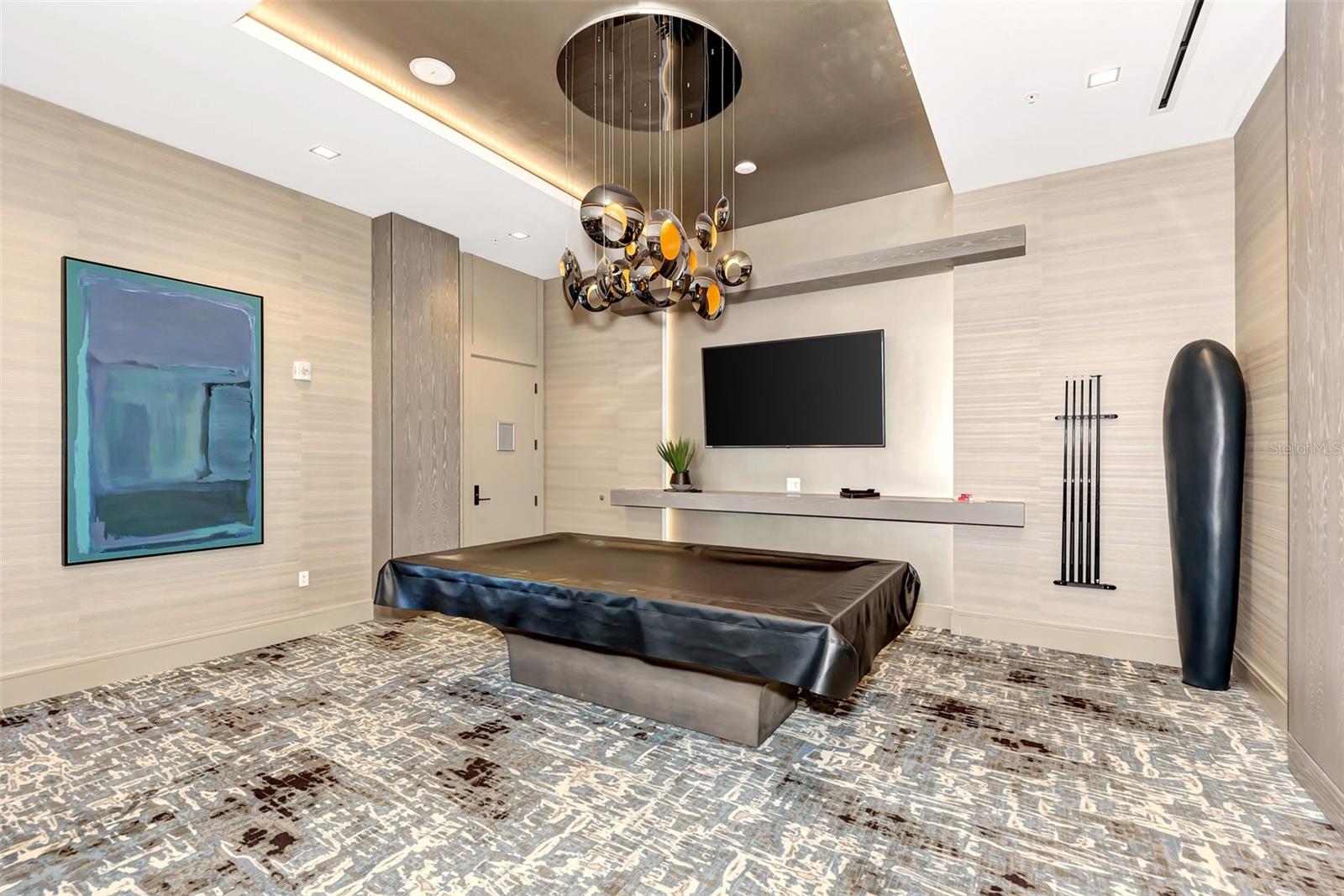 111 S PINEAPPLE AVE #915