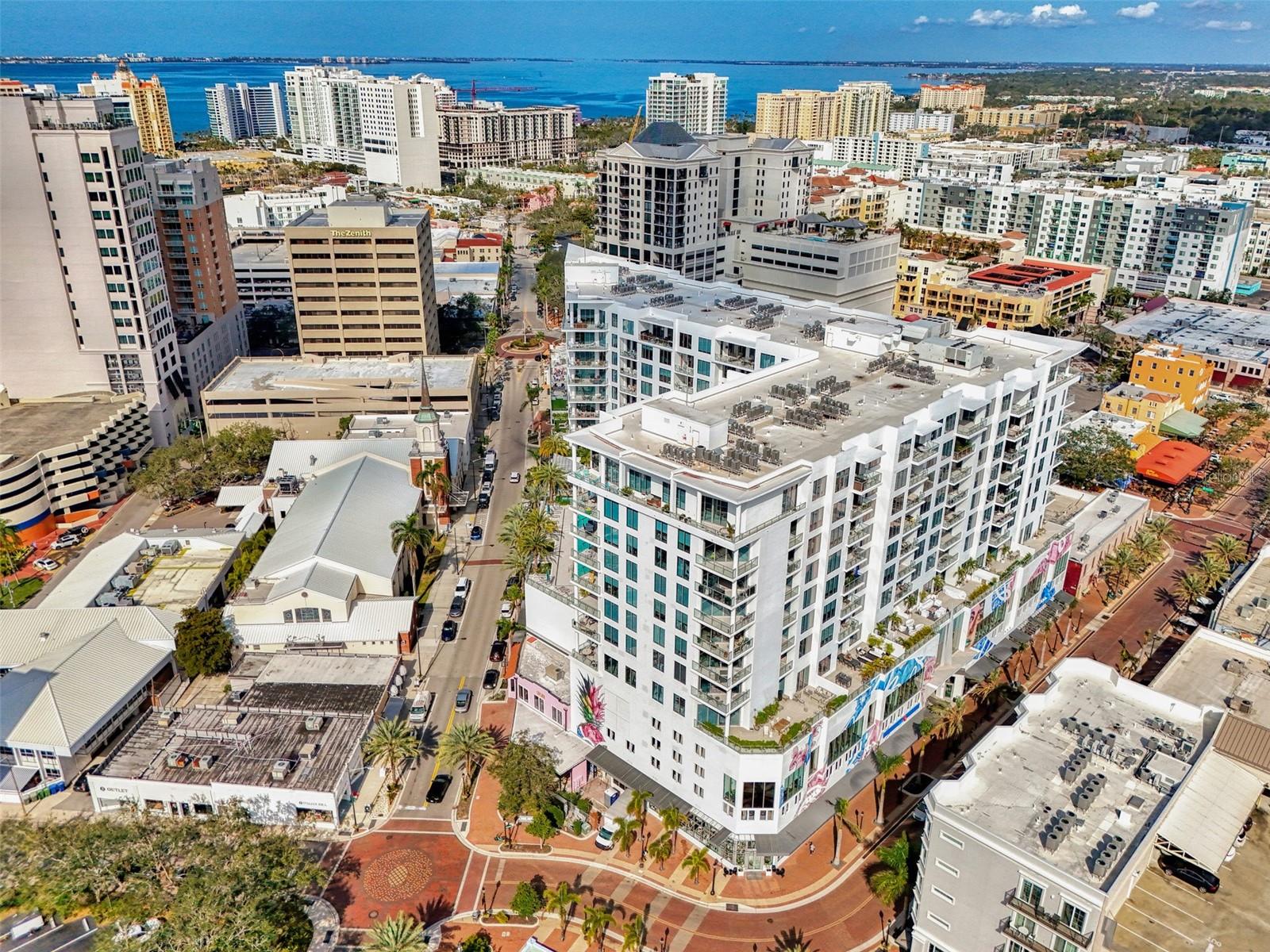 111 S PINEAPPLE AVE #915
