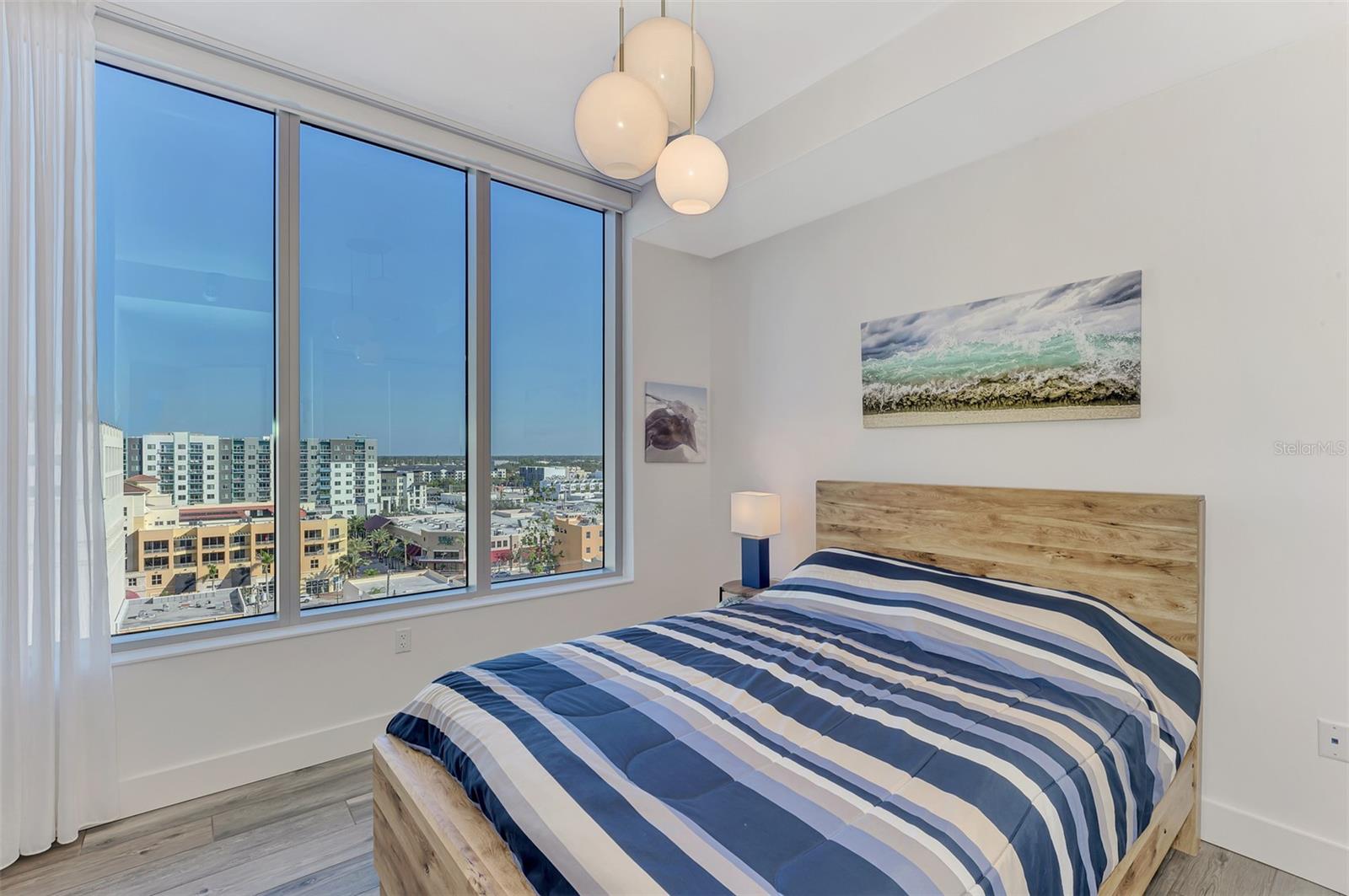 111 S PINEAPPLE AVE #915