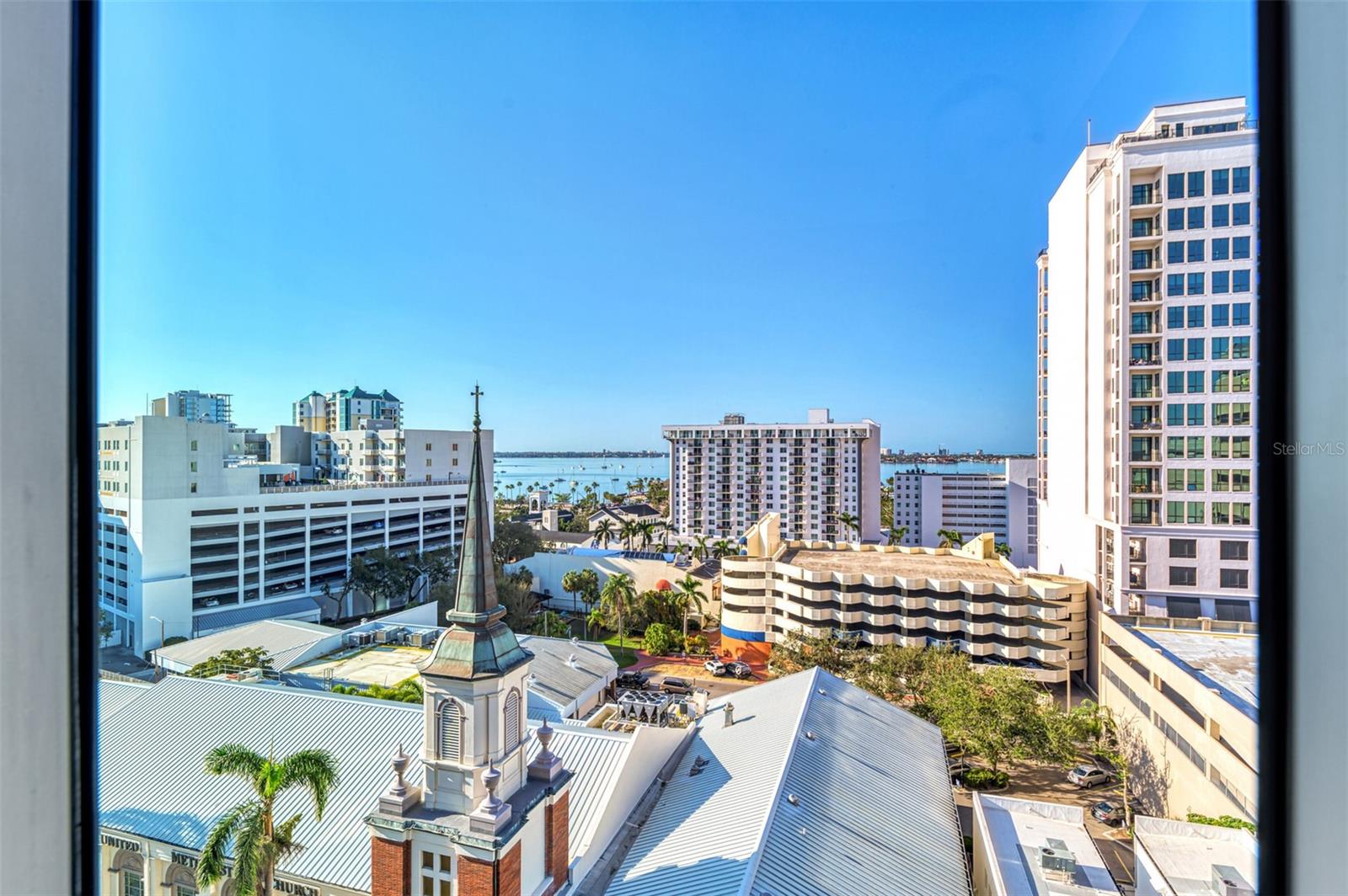 111 S PINEAPPLE AVE #915