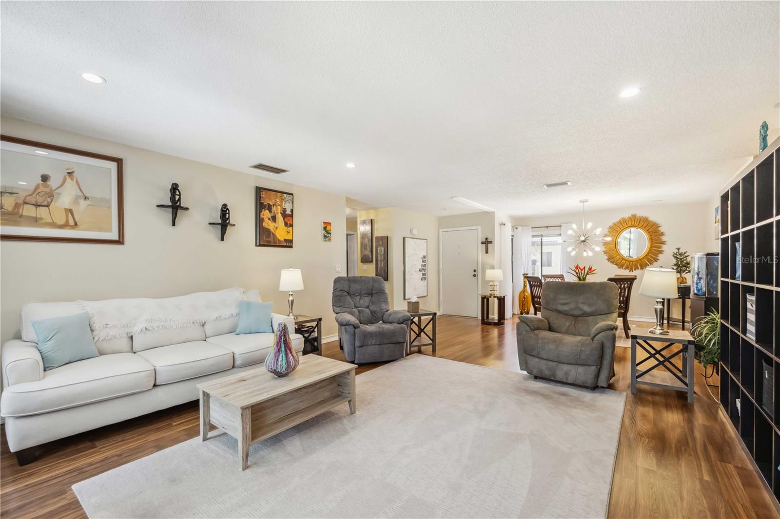 1111 W FAITH CIR #2004