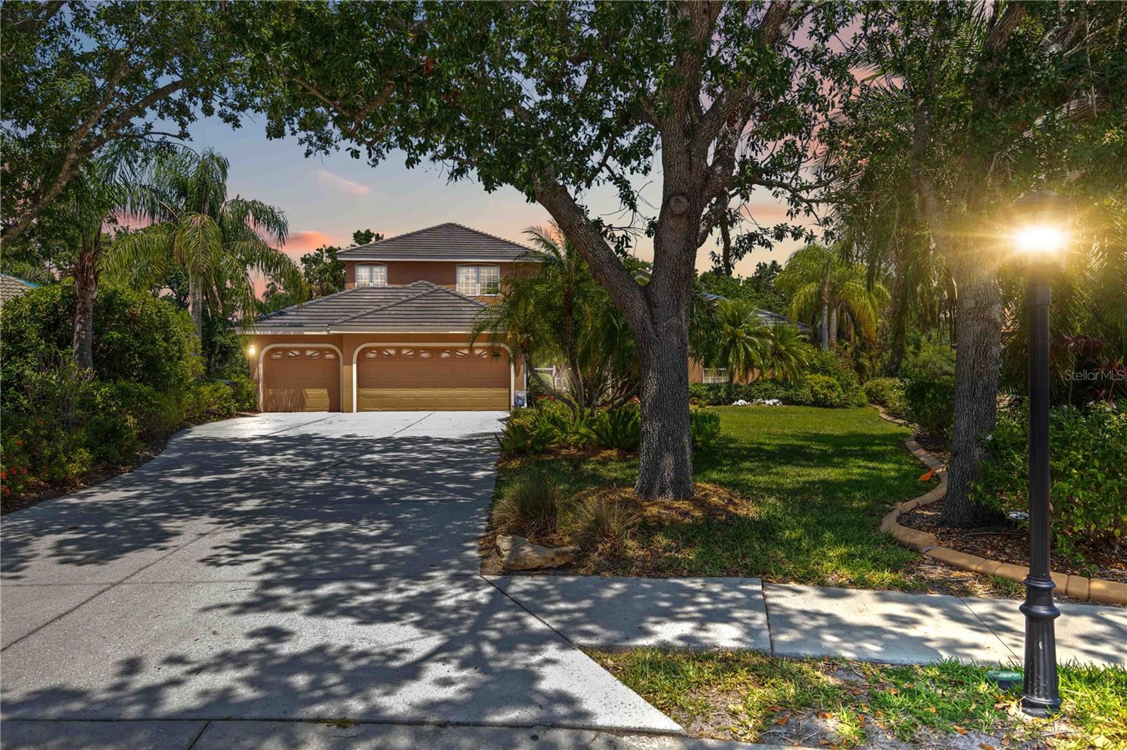9915 OLD HYDE PARK PL