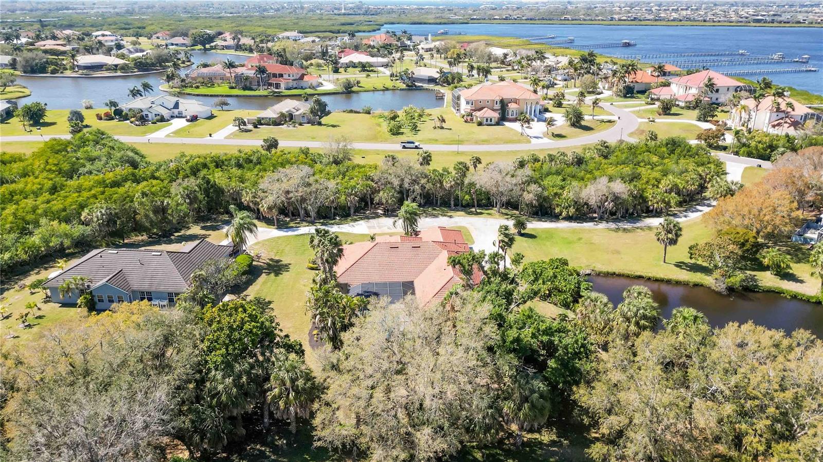 6186 9TH AVENUE CIR NE