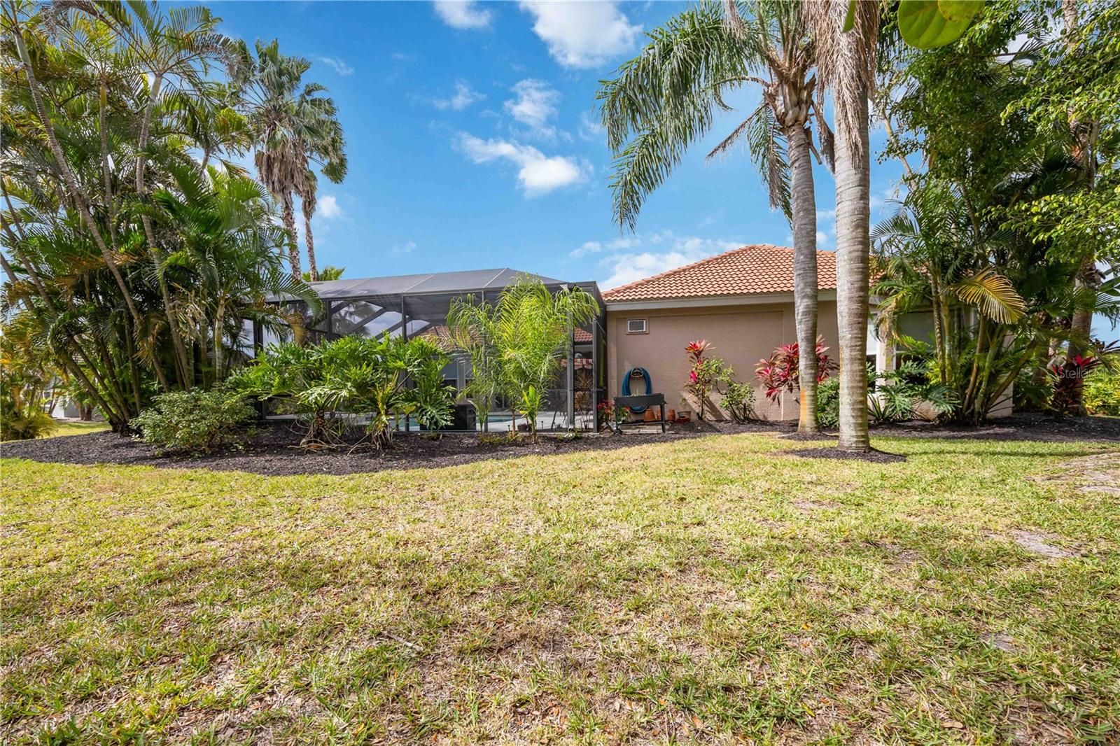 6186 9TH AVENUE CIR NE