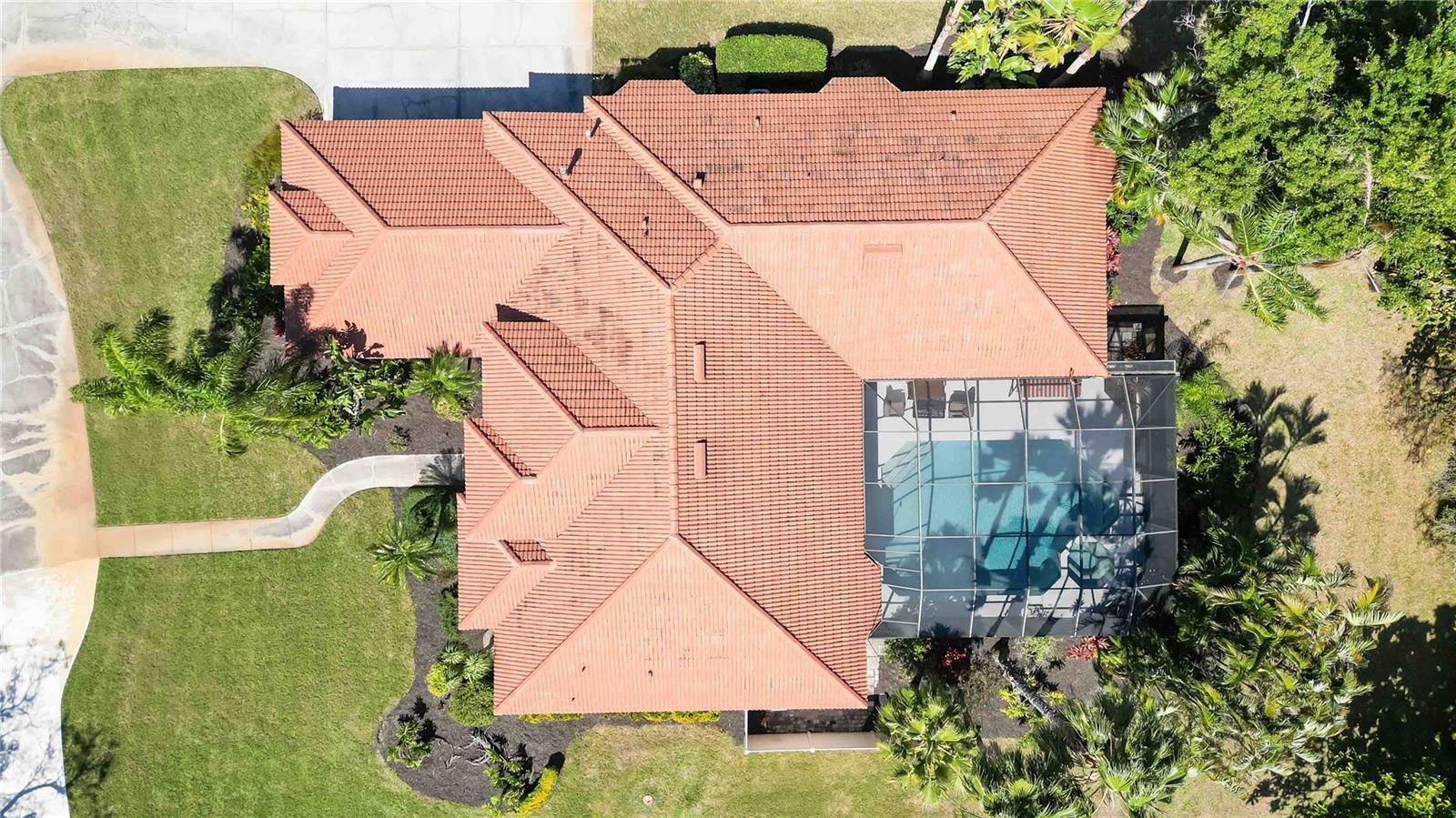 6186 9TH AVENUE CIR NE