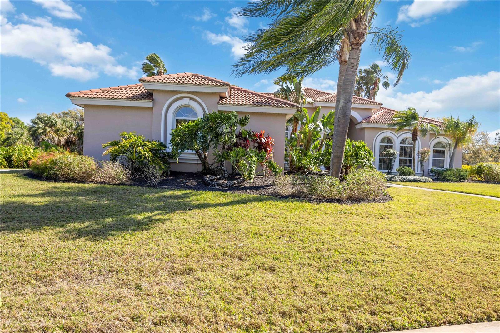 6186 9TH AVENUE CIR NE