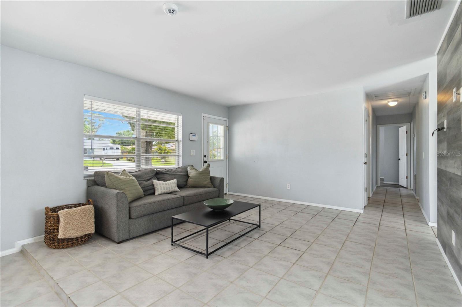 111 66TH STREET CT E