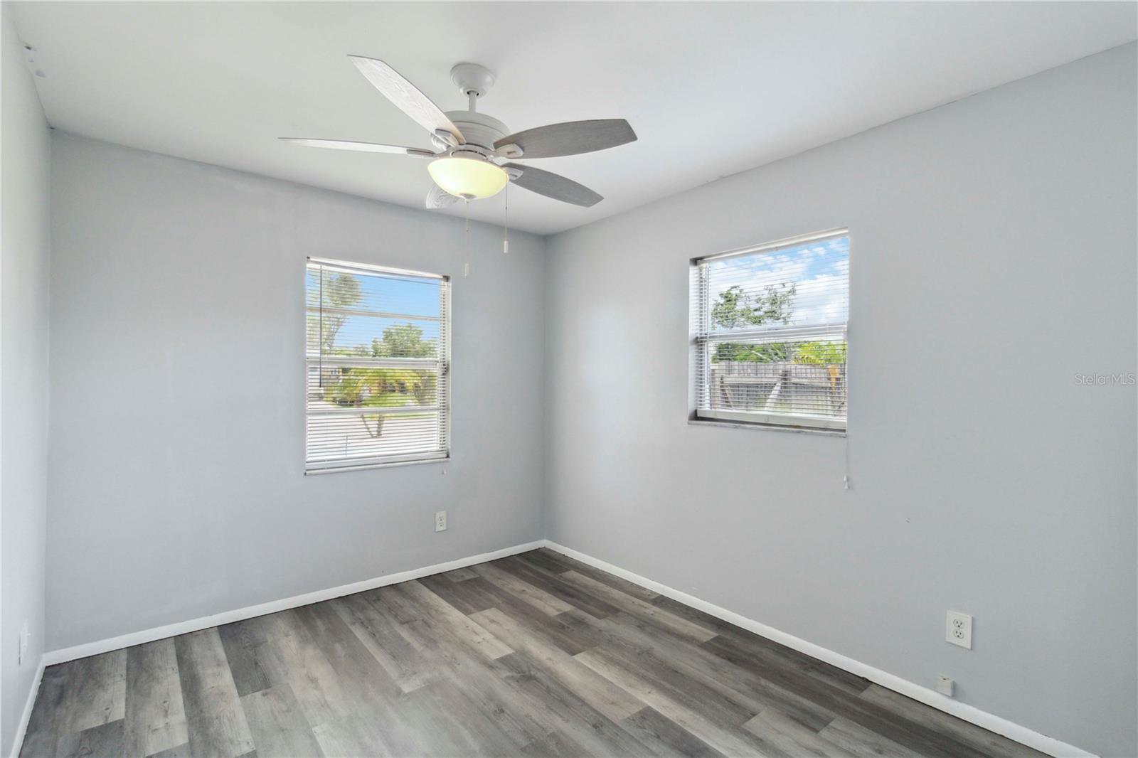 111 66TH STREET CT E