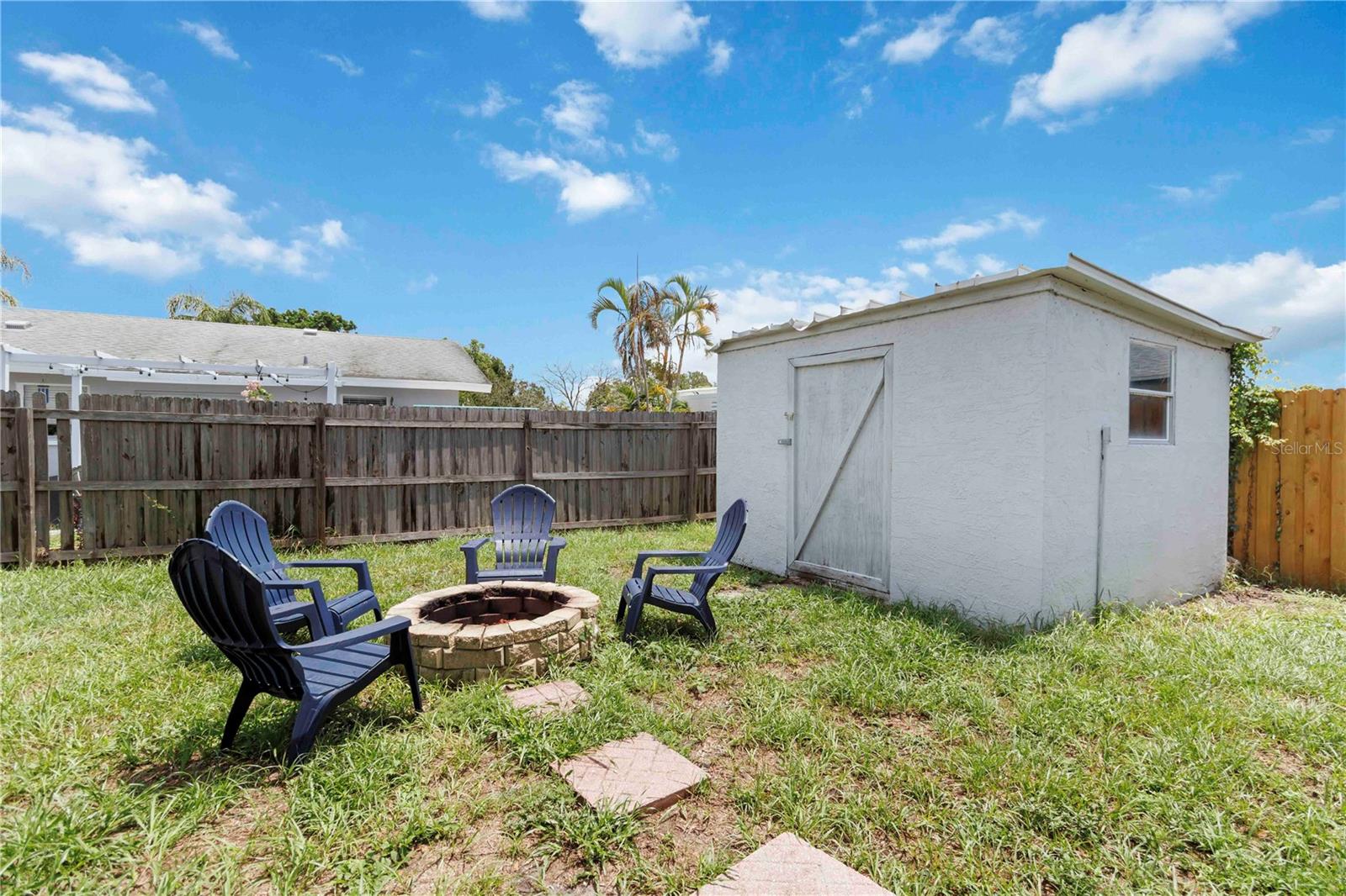 111 66TH STREET CT E