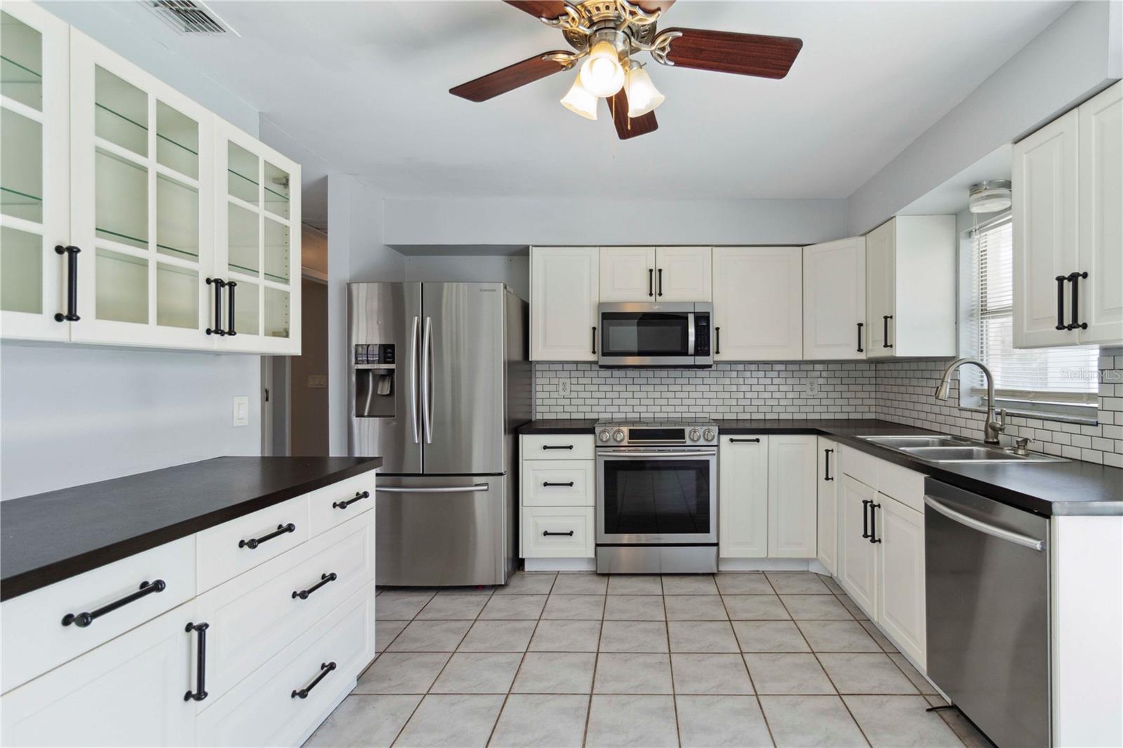 111 66TH STREET CT E