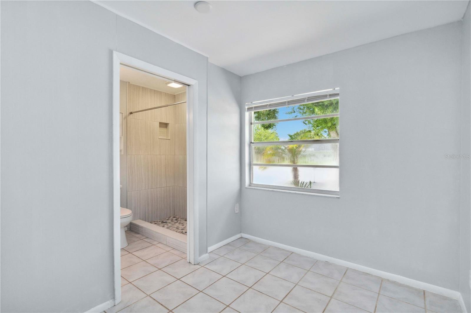 111 66TH STREET CT E